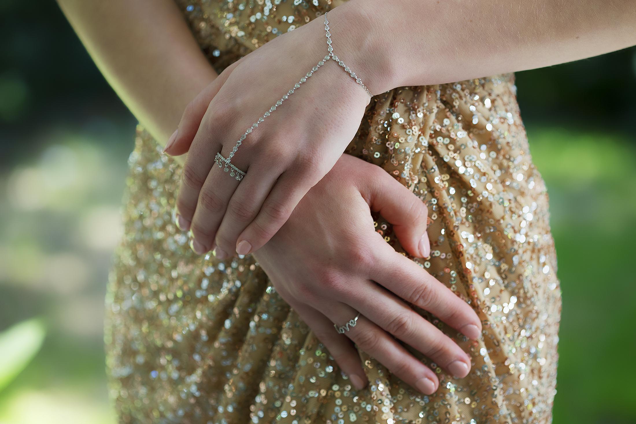 Taille brillant Bracelet bague en or blanc 18 carats et diamants en vente