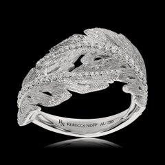 18k White Gold and Diamonds Textured Leaf Ring