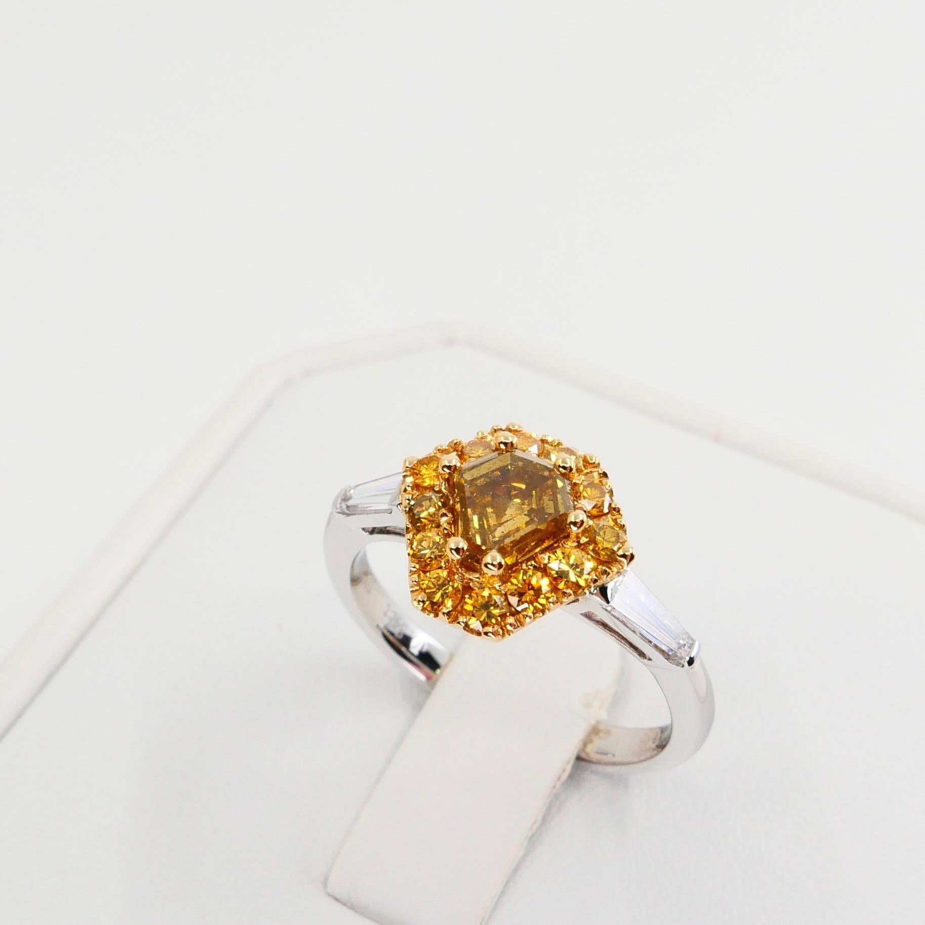 18 Karat White Gold and Fancy Vivid Yellow Diamond Cocktail Ring For Sale 3