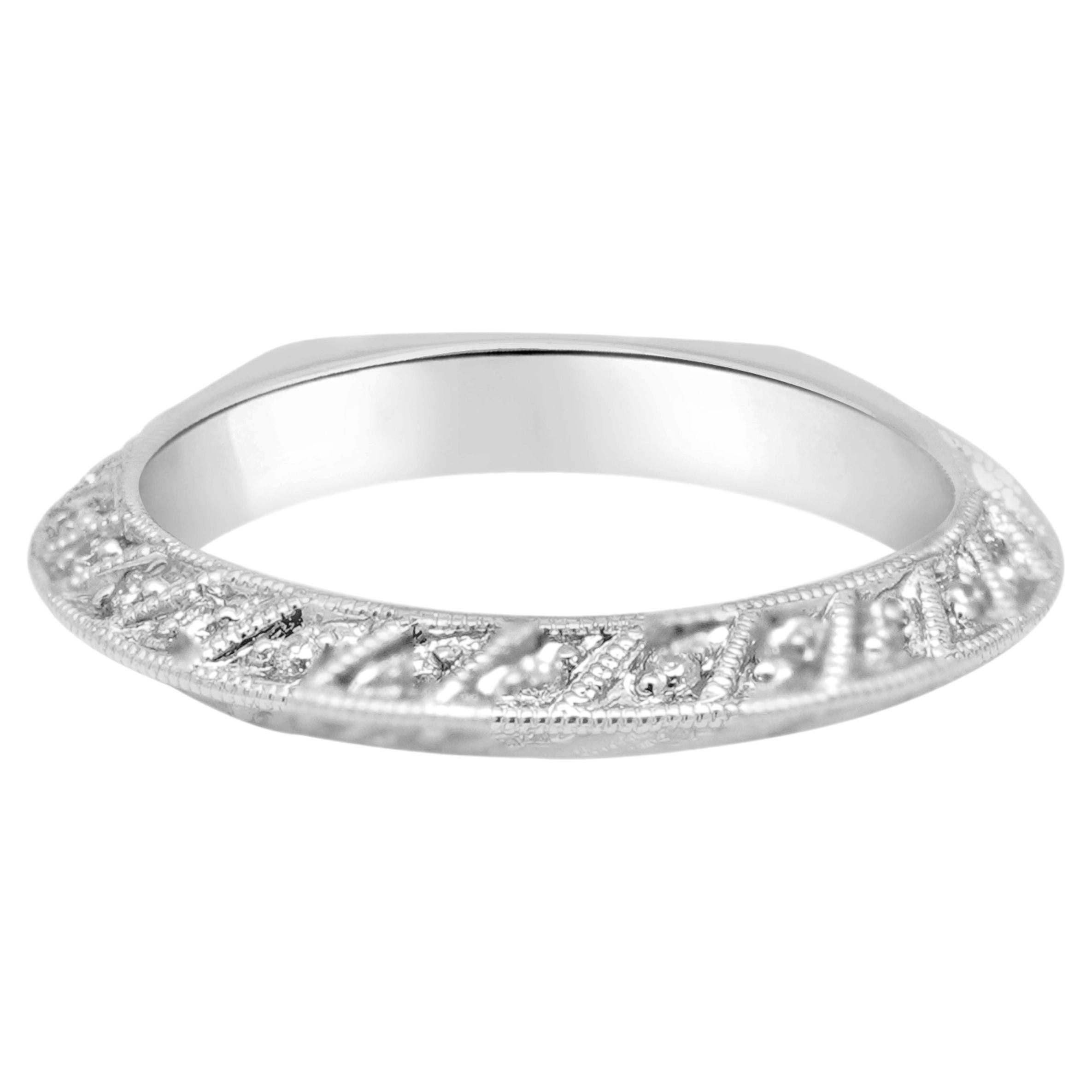 18K White Gold and Round Diamond Milgrain Wedding Band