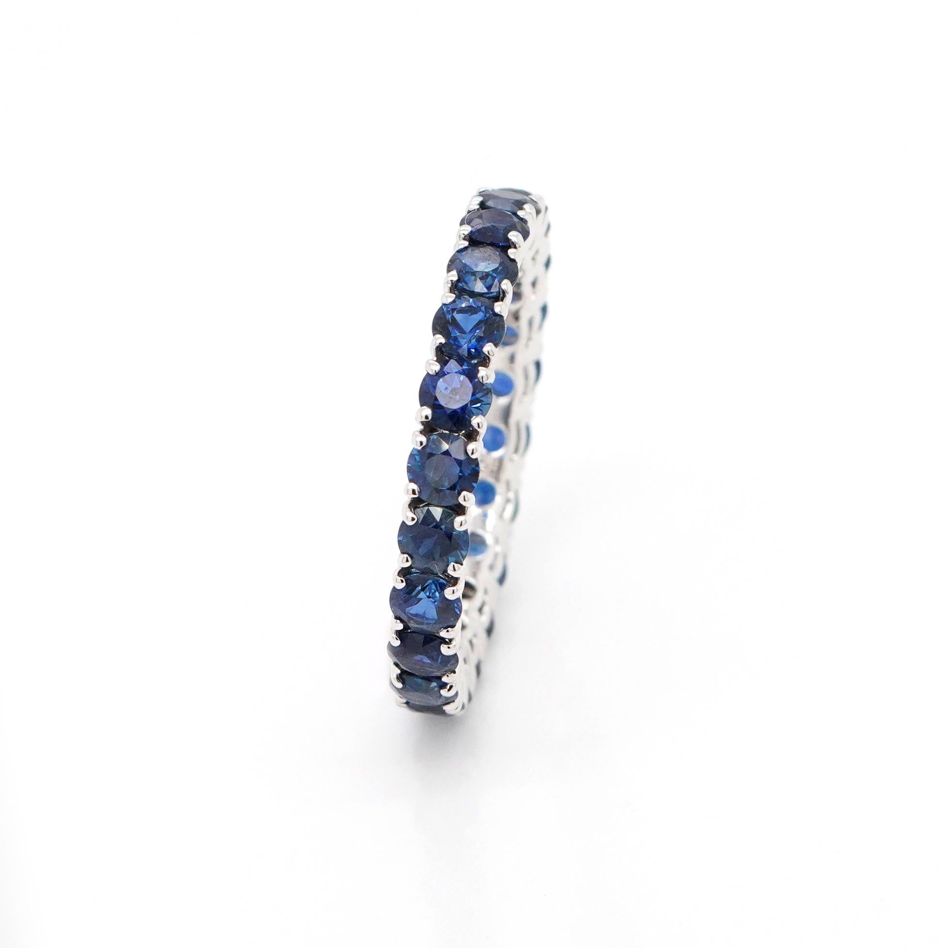 18K White Gold And Sapphire Eternity Band Ring 3.01 ct. In New Condition For Sale In New York, NY