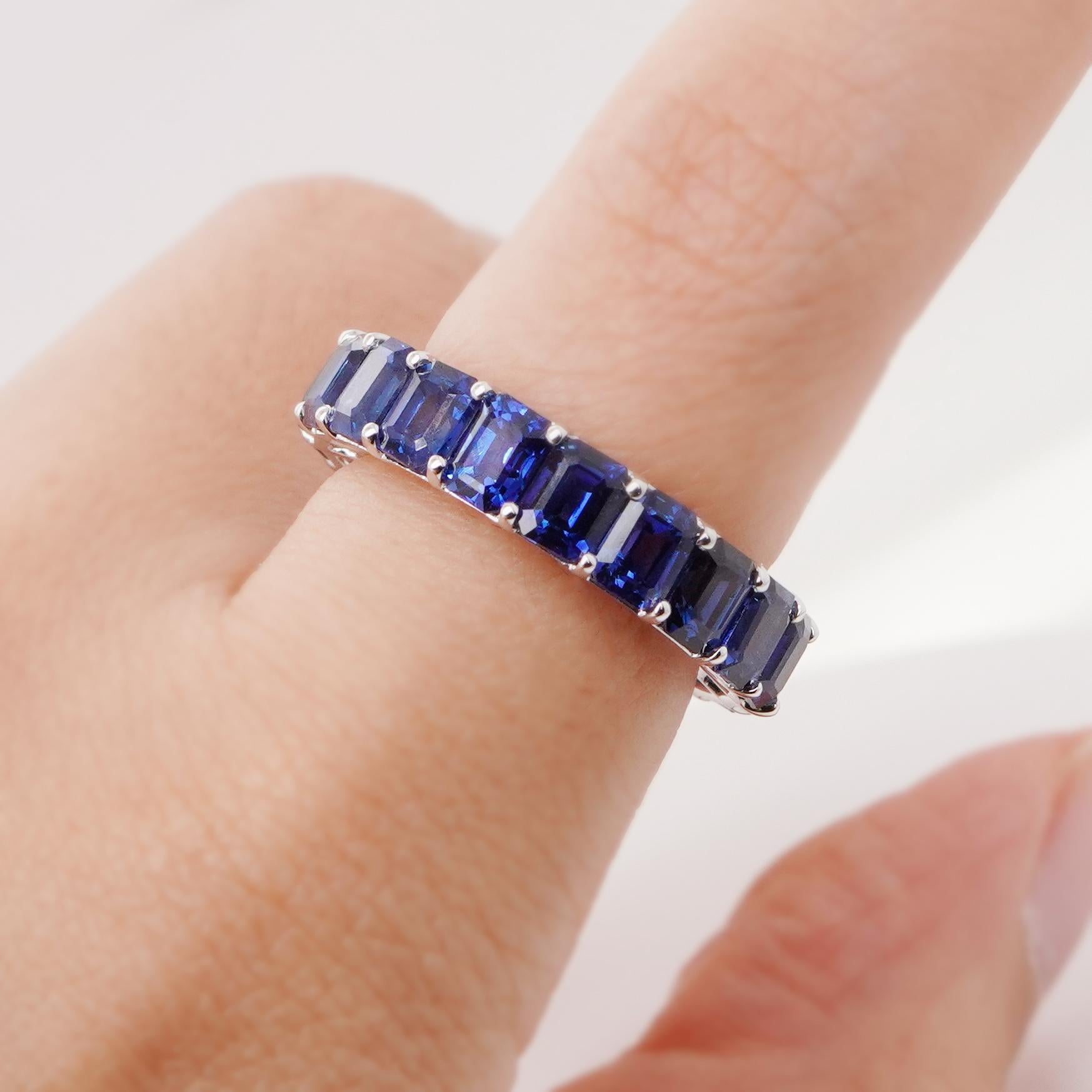 18K white gold with natural blue sapphire 8.94 carat 4.72 grams