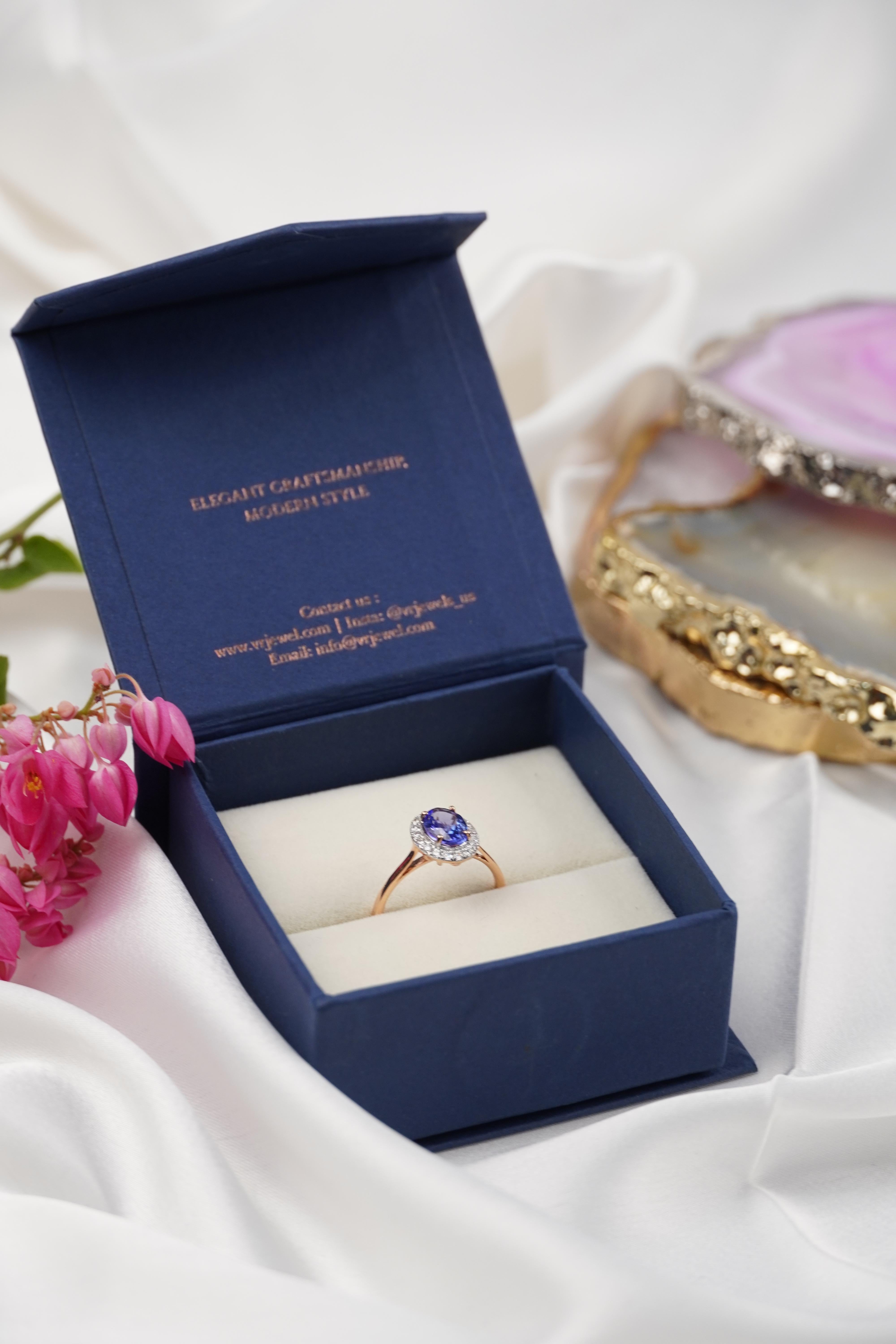 2.74 CTW Blue Sapphire Ring with Diamonds in 18k Solid White Gold  For Sale 7