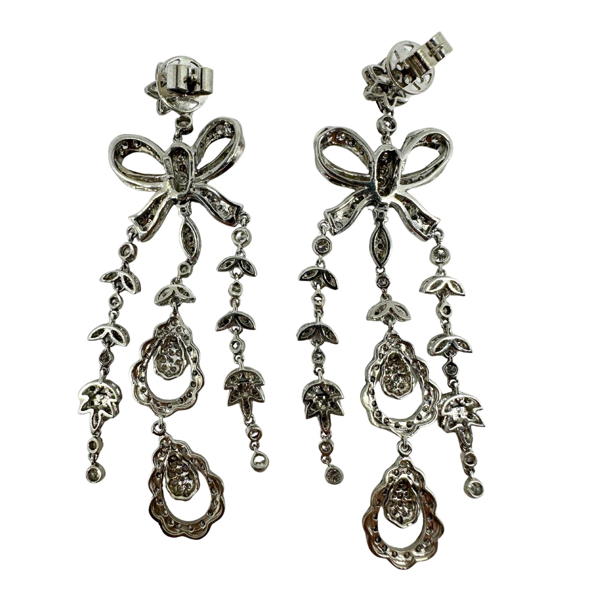 Taille rose Boucles d'oreilles pendantes en or blanc et argent 18 carats avec diamant taille rose en vente