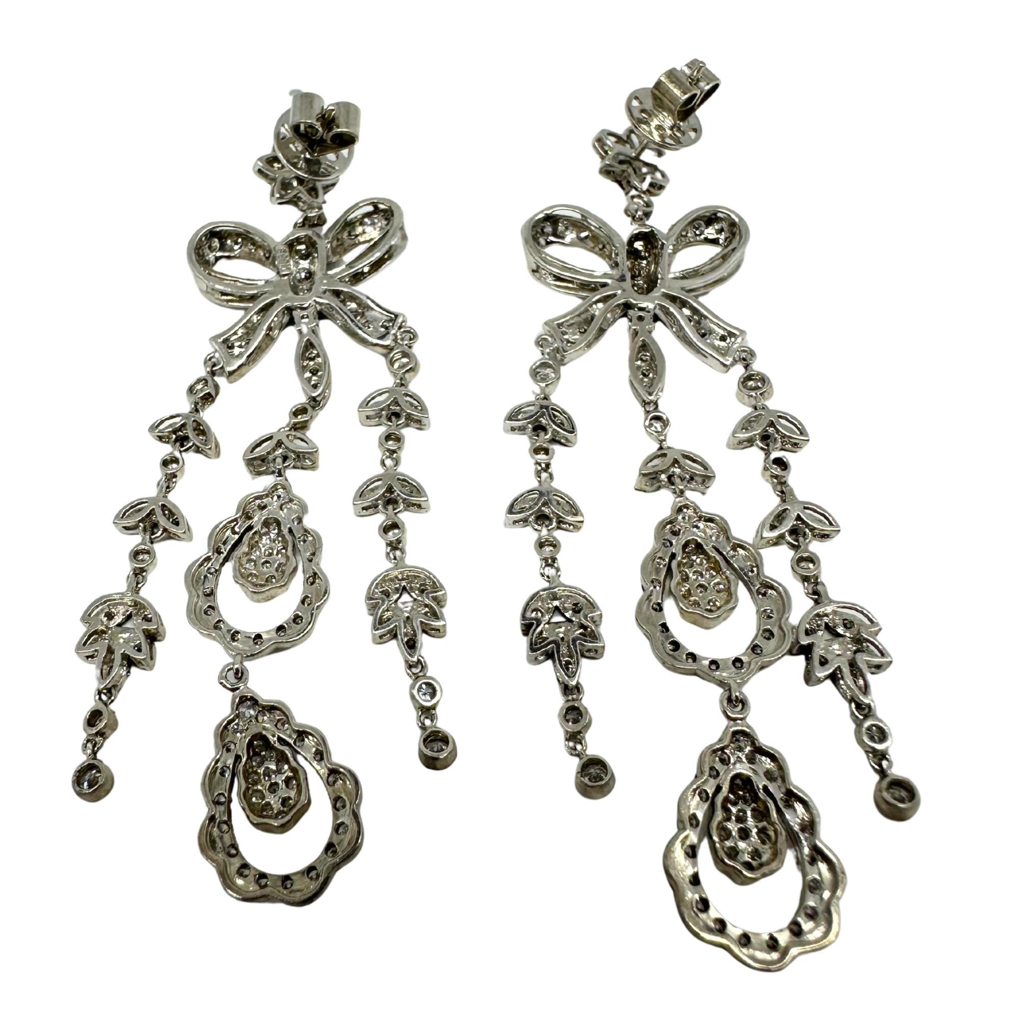 Boucles d'oreilles pendantes en or blanc et argent 18 carats avec diamant taille rose Bon état - En vente à New York, NY