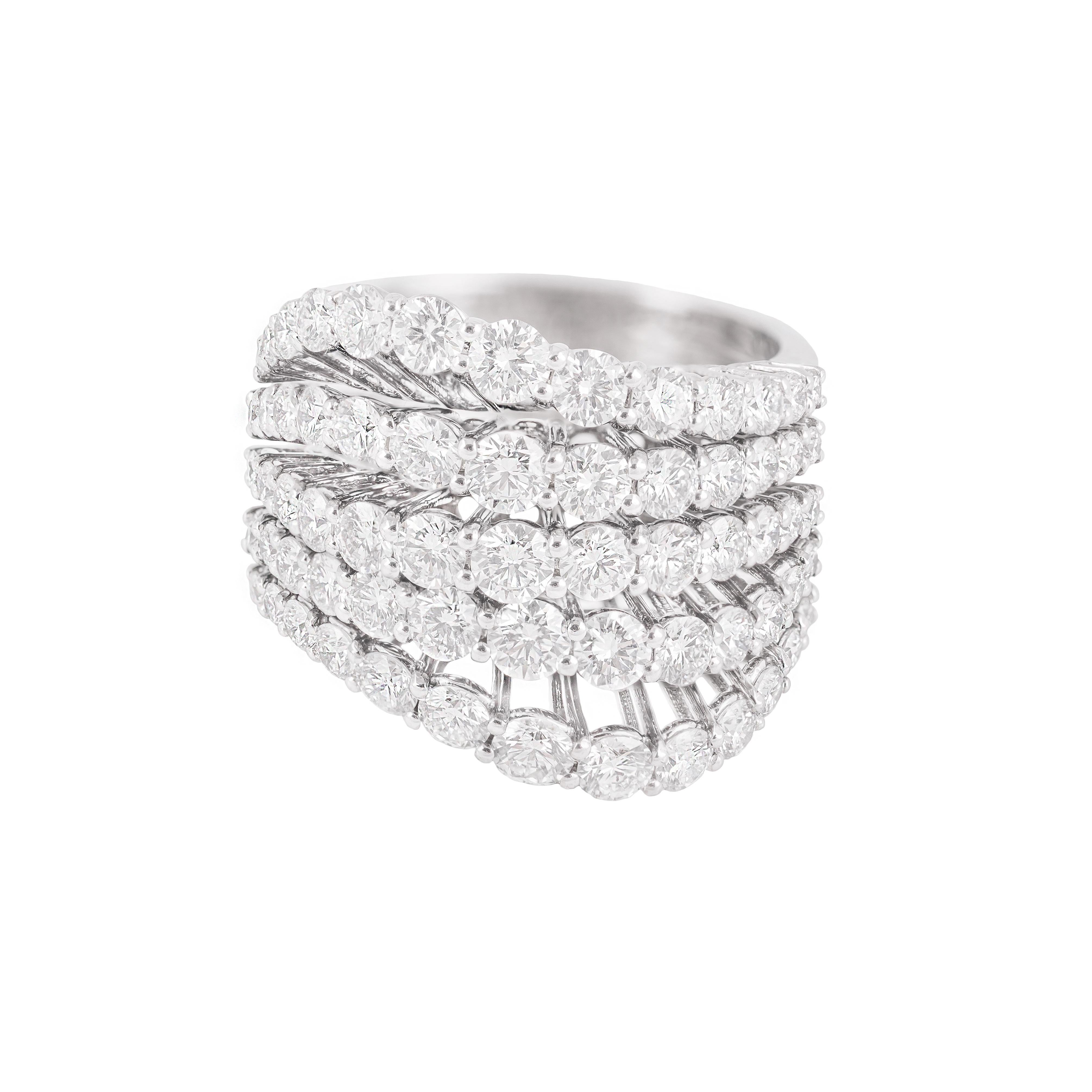 For Sale:  18k White Gold and White Diamonds Waves Ring 3
