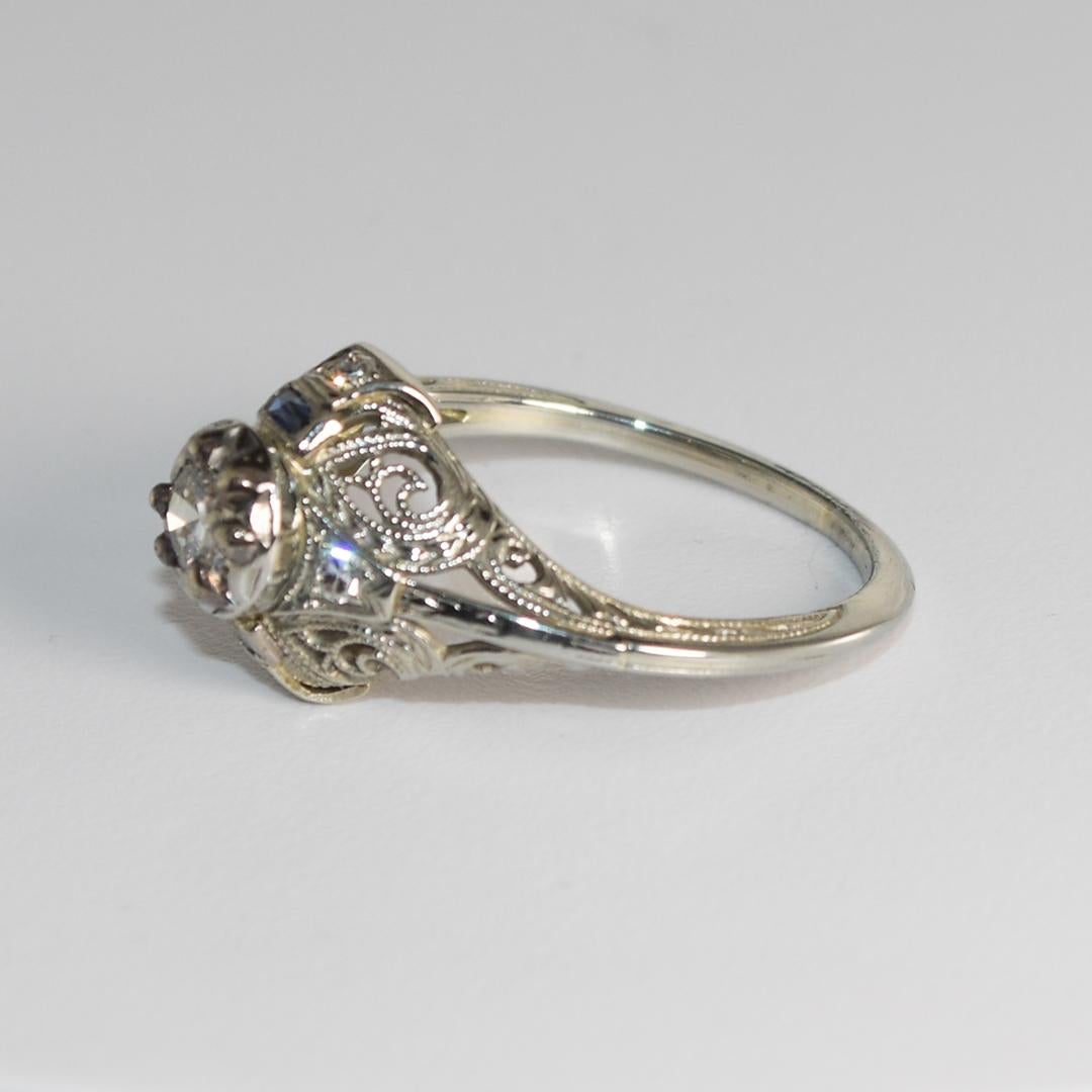 18 Karat Weißgold Ring mit antikem Saphir und Diamant im Angebot 1