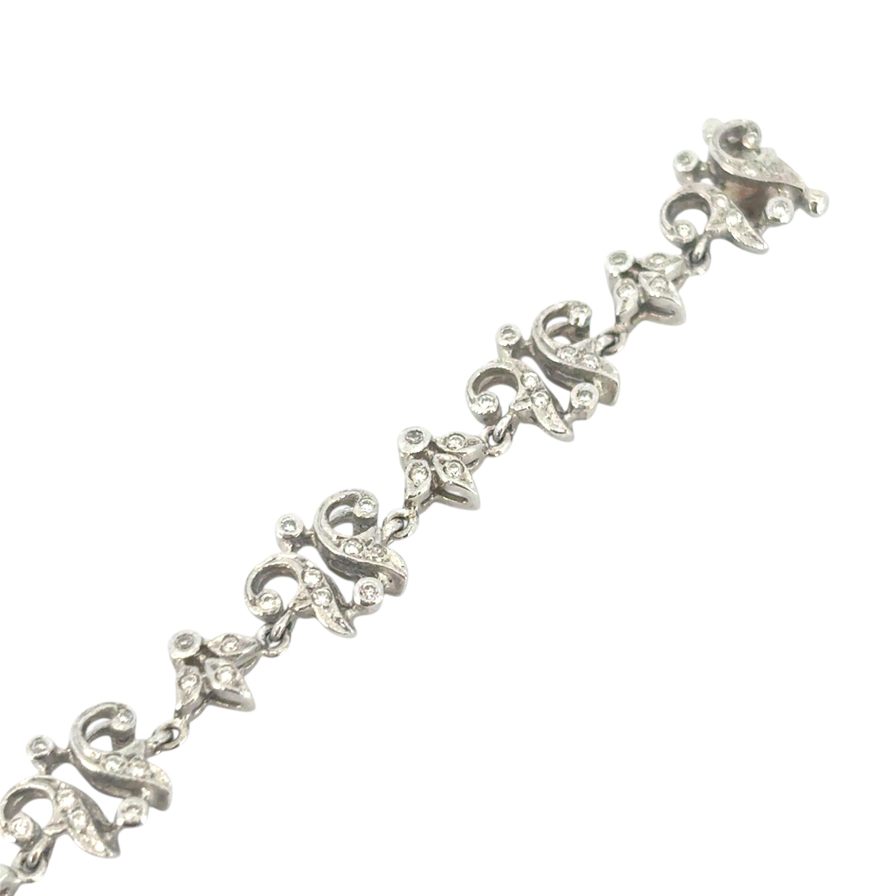 Collana floreale in oro bianco 18k con diamanti da 2,63 carati circa in vendita 3