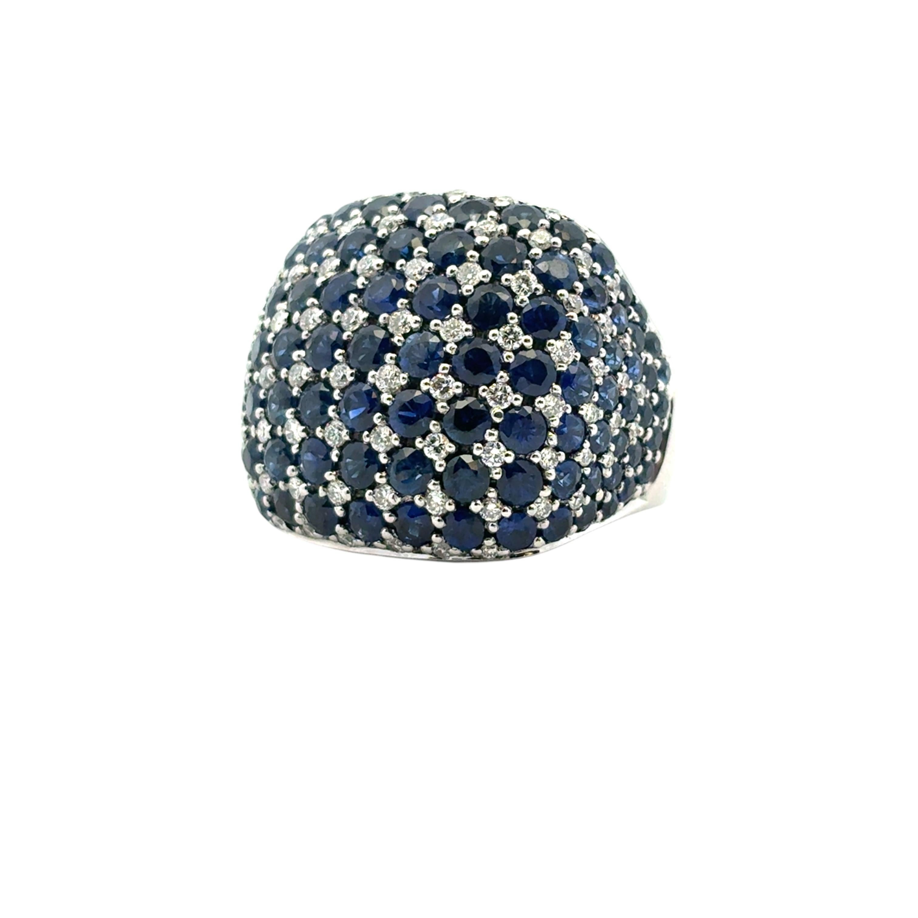 Anillo Cúpula Oro Blanco 18k aprox. 4,94ctw Zafiros Azules 0,72ctw Diamantes Naturales en venta 7