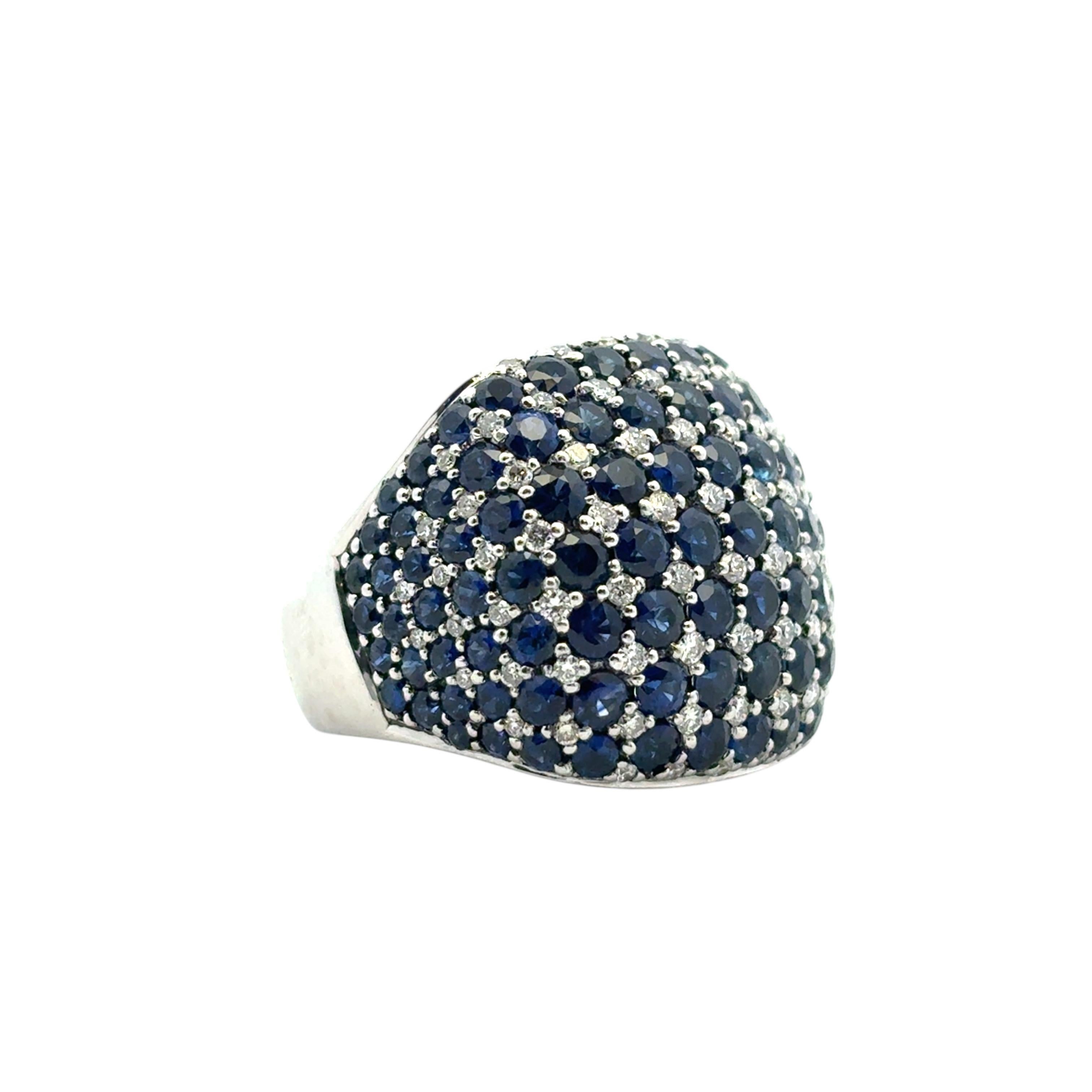 Anillo Cúpula Oro Blanco 18k aprox. 4,94ctw Zafiros Azules 0,72ctw Diamantes Naturales Corte redondo en venta