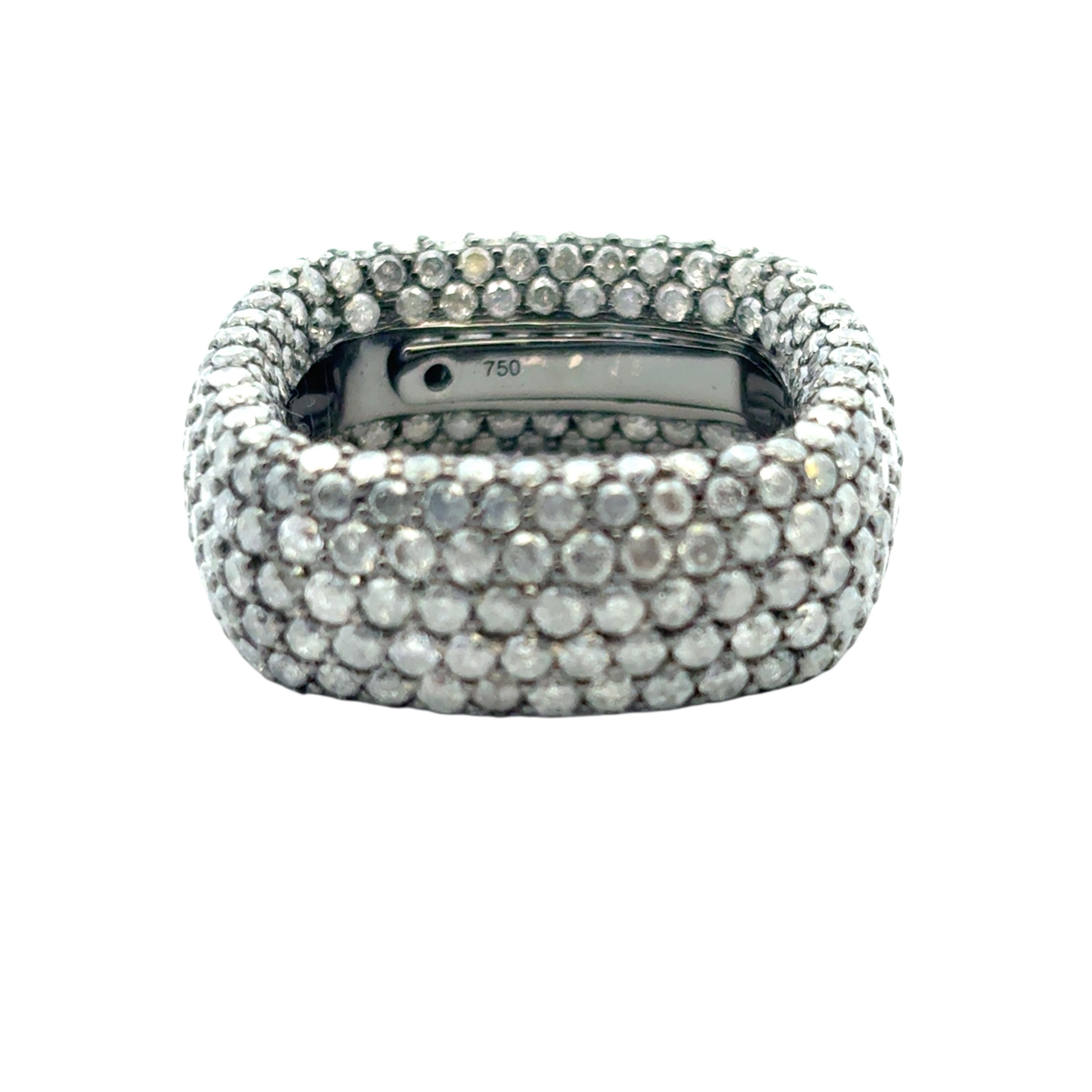 Moderne 18k White Gold approx. 6.99ctw Black Diamond Square Ring en vente