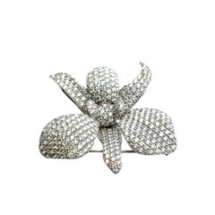 18k White Gold approx. 9ctw Diamond Pave Flower Brooch
