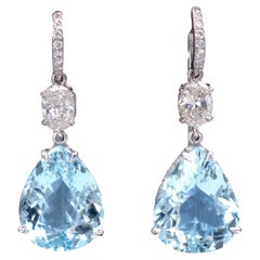 Boucles d'oreilles pendantes en or blanc 18K aigue-marine et diamant