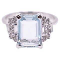 Ring aus 18 Karat Weißgold mit Aquamarin und Diamant