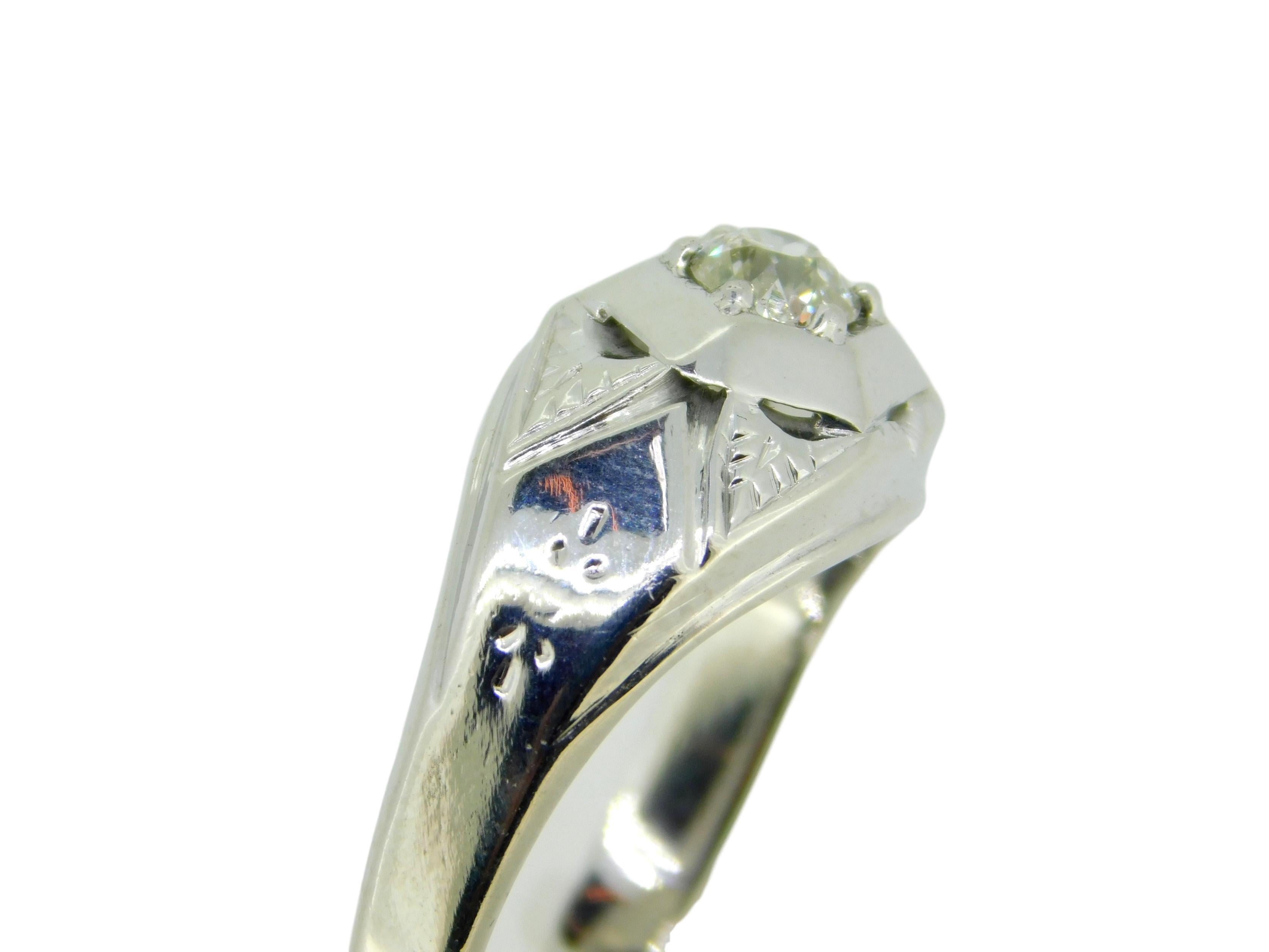 18 Karat Weißgold Art Deco 1/2 Karat echter natürlicher Diamant Herrenring '#J4636' (Zeitgenössisch) im Angebot