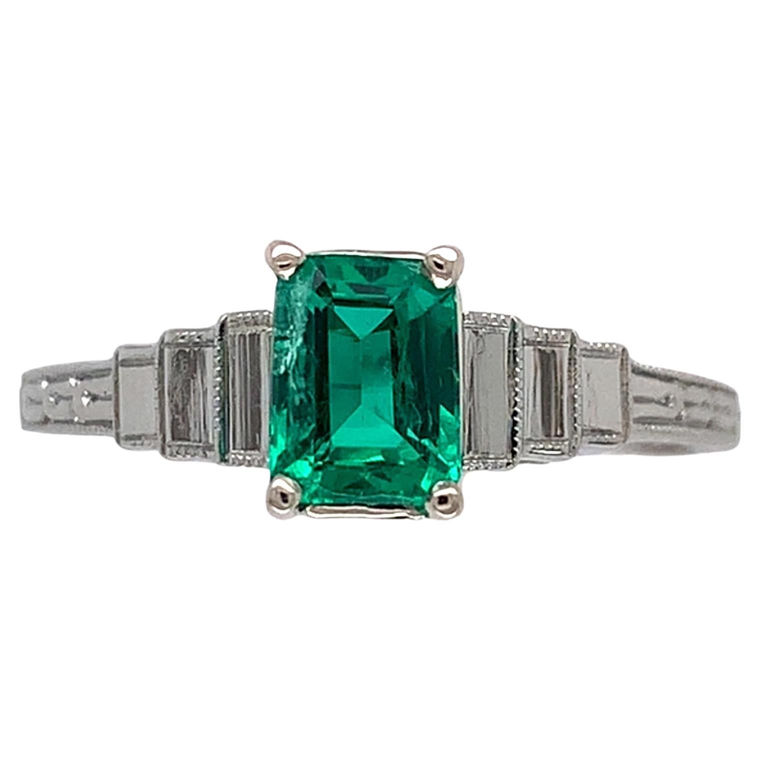 18K Weißgold Art Deco .46ct Smaragd Ring Größe 5