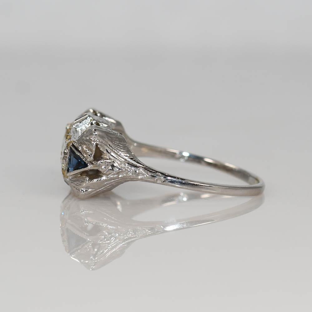 Women's or Men's 18K White Gold Art Deco Diamond & Sapphire Ring 3.6g For Sale