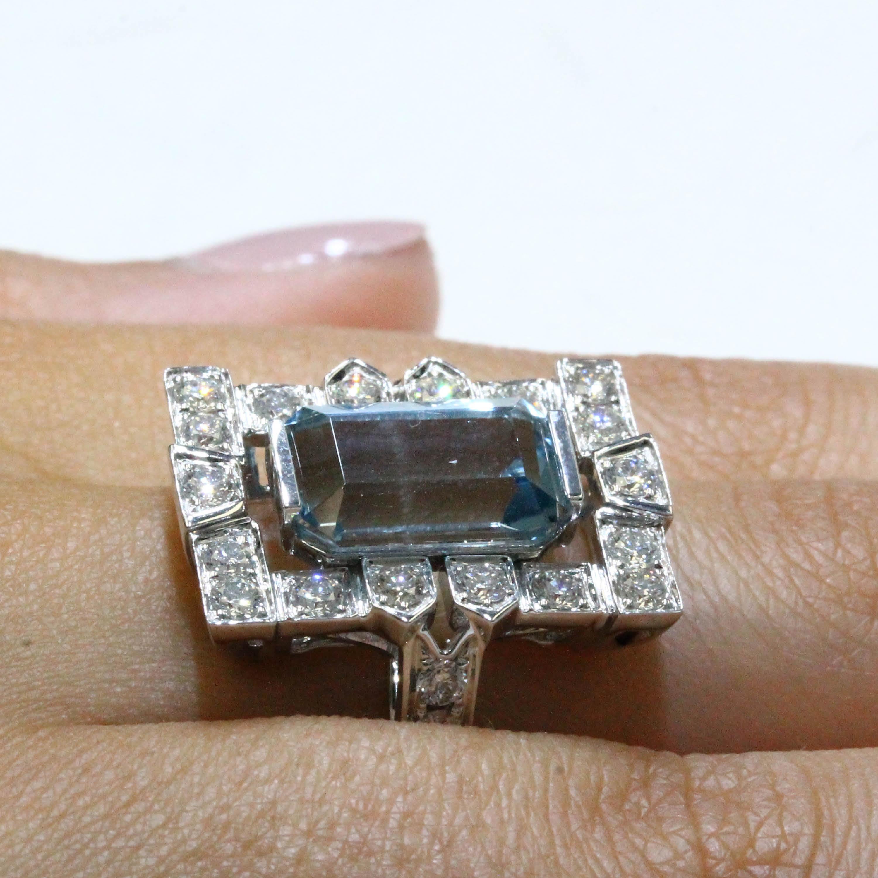 18K White Gold Art Deco Style Emerald-Cut Aquamarine Ring Diamonds 1.03 ct. For Sale 1
