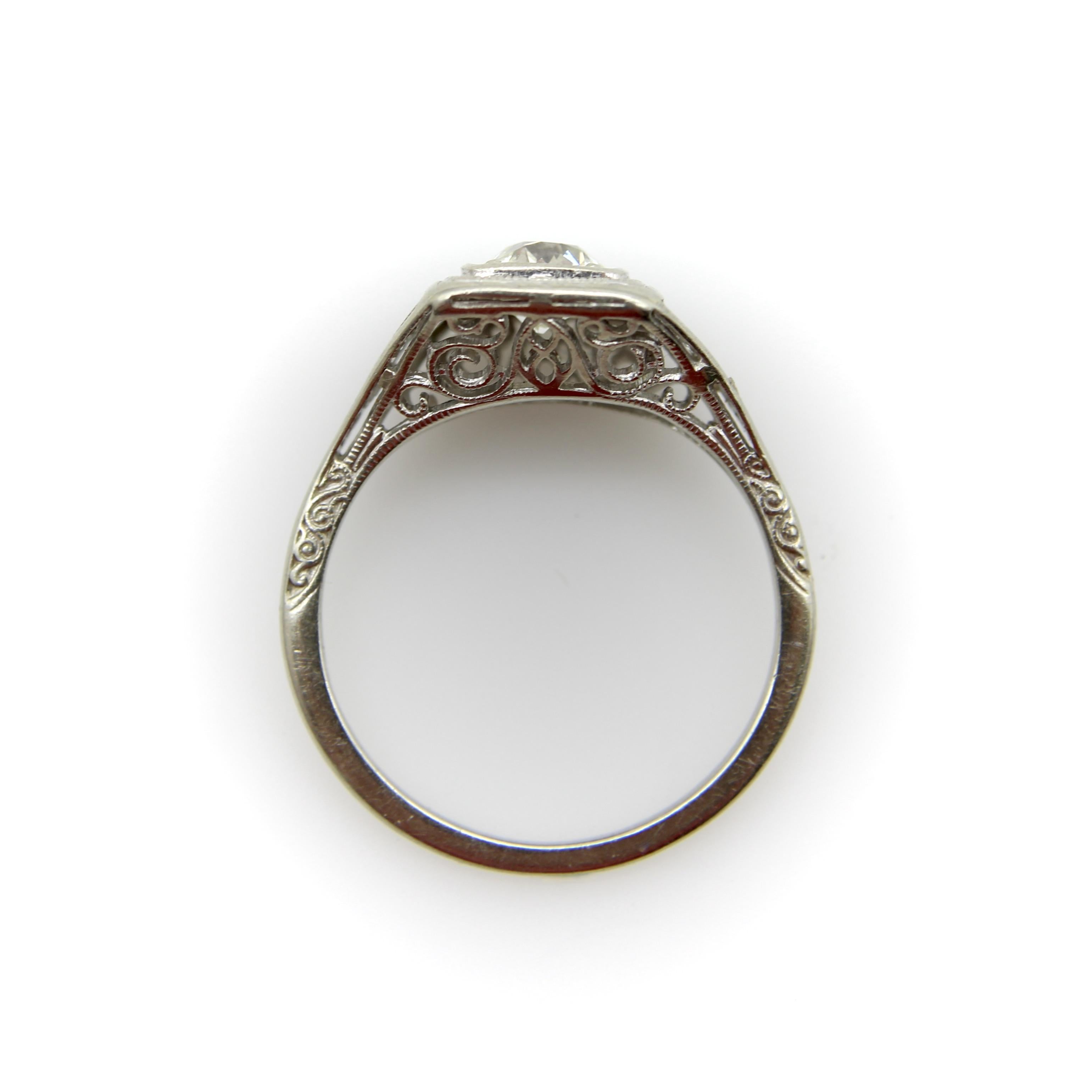 Bague de fiançailles Art déco en or blanc 18 carats avec diamant taille européenne ancienne Unisexe en vente