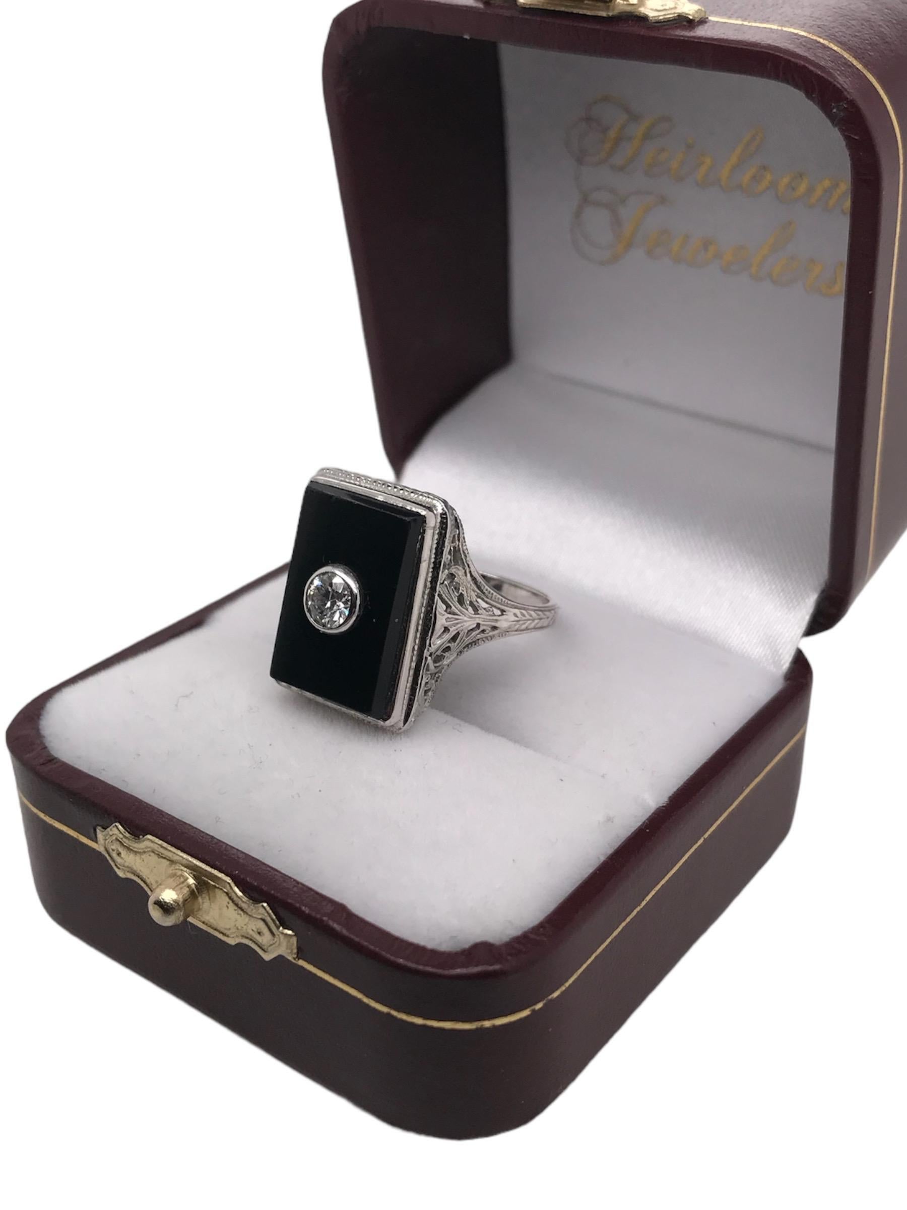 18K White Gold Art Deco Onyx & Diamond Cocktail Ring For Sale 7