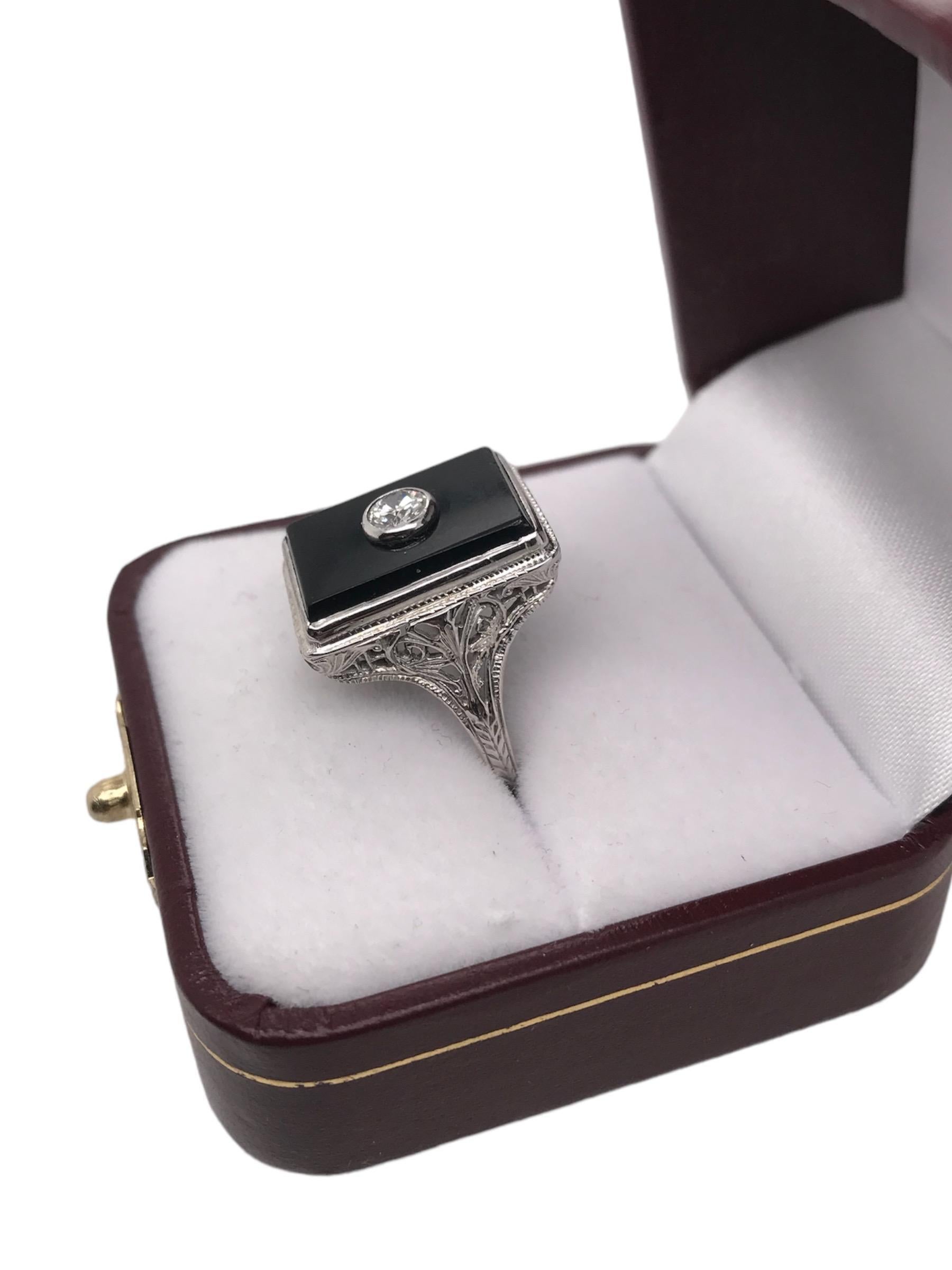 18K White Gold Art Deco Onyx & Diamond Cocktail Ring For Sale 9