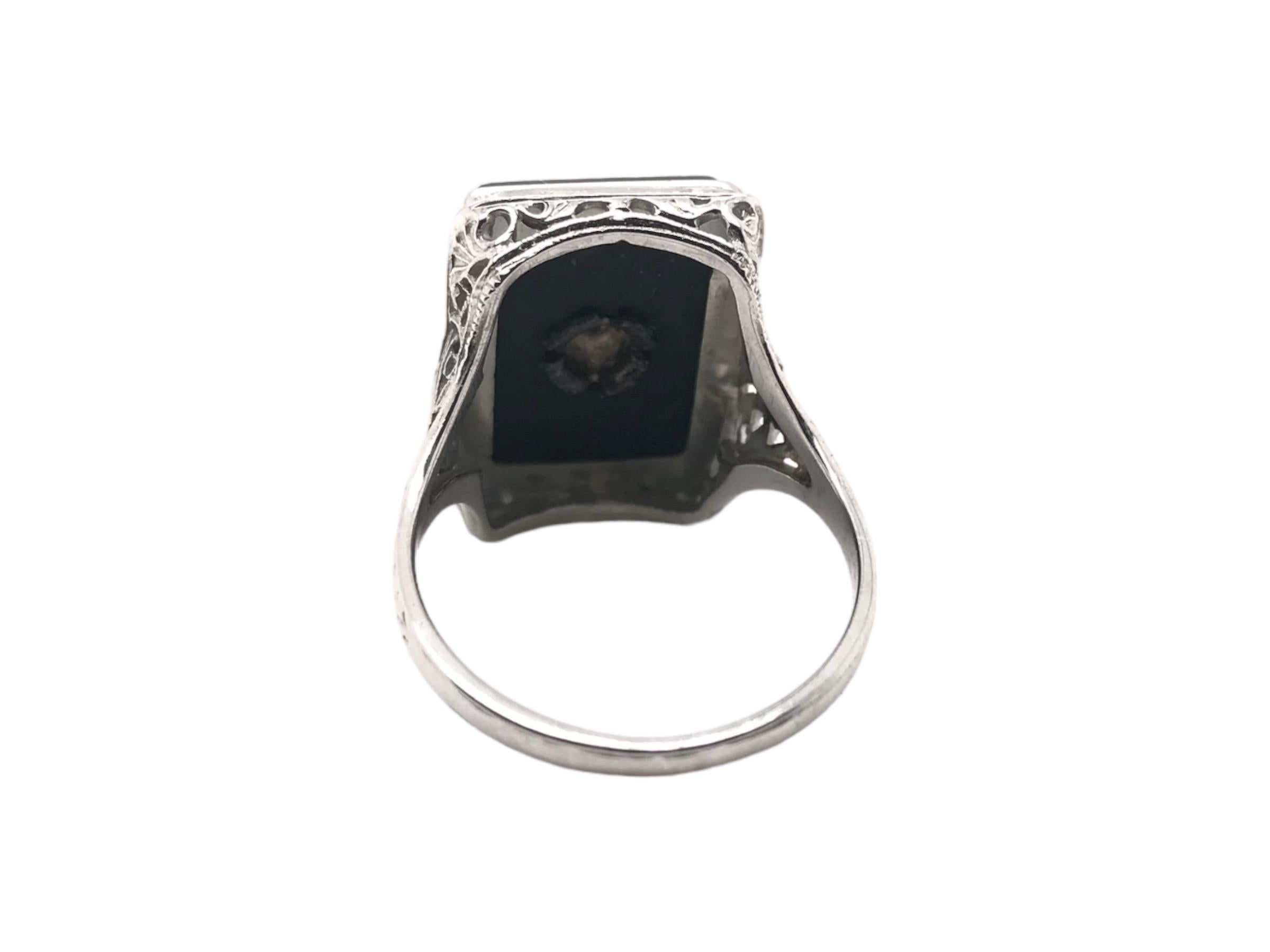 18K White Gold Art Deco Onyx & Diamond Cocktail Ring For Sale 3