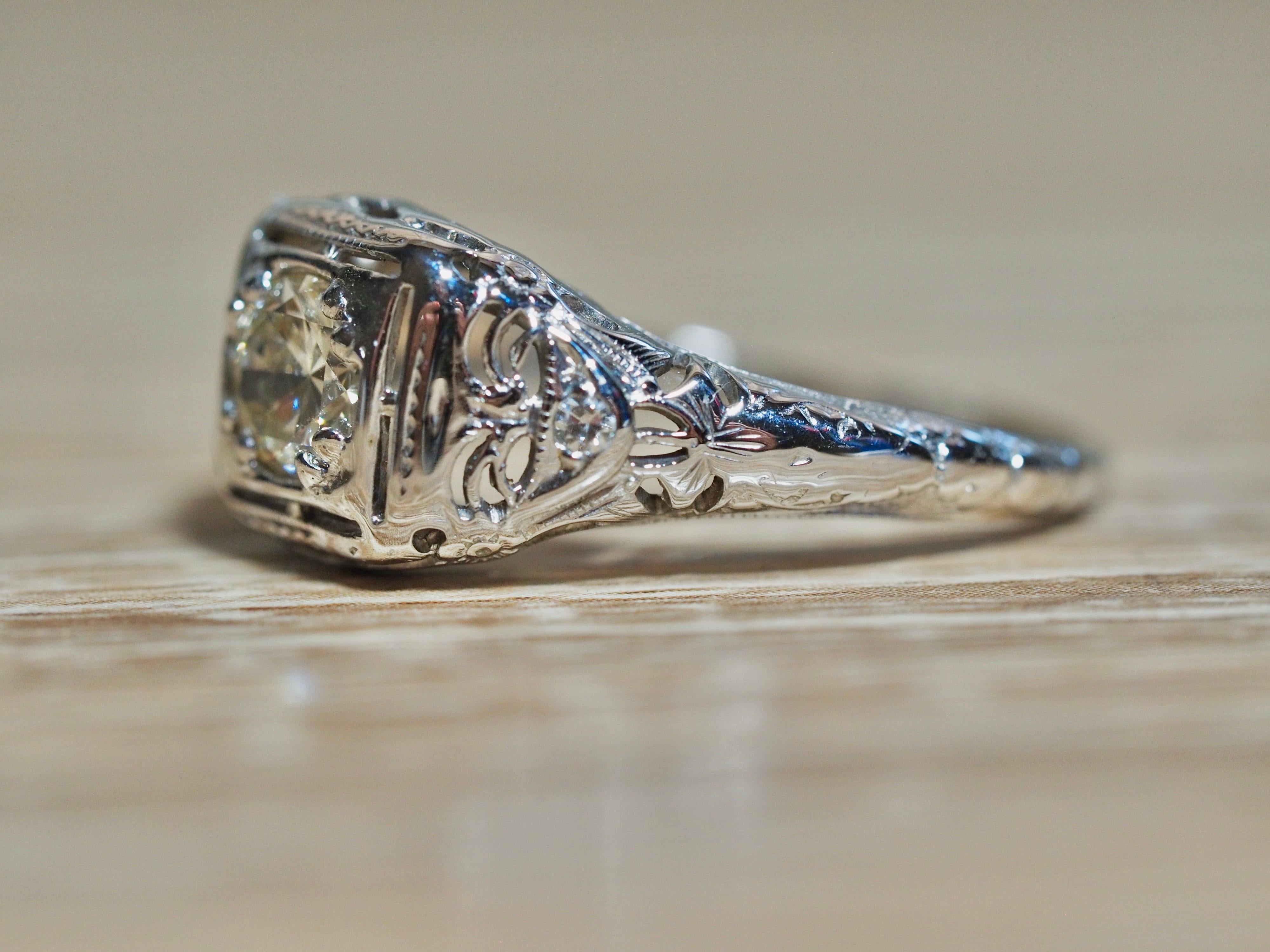 Women's 18 Karat White Gold Art Deco Ring with Modified Round Brilliant Cut Diamond For Sale