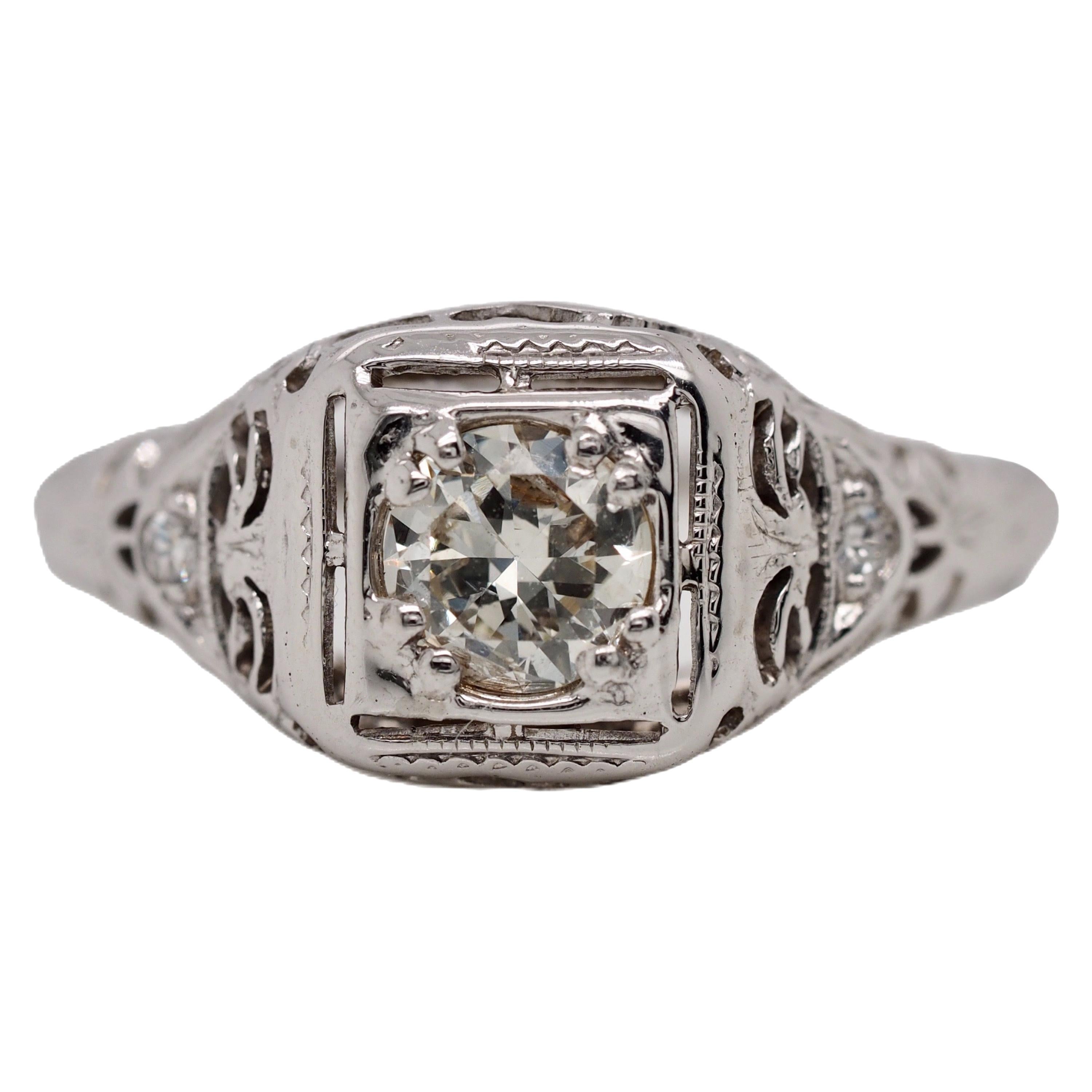 18 Karat White Gold Art Deco Ring with Modified Round Brilliant Cut Diamond For Sale