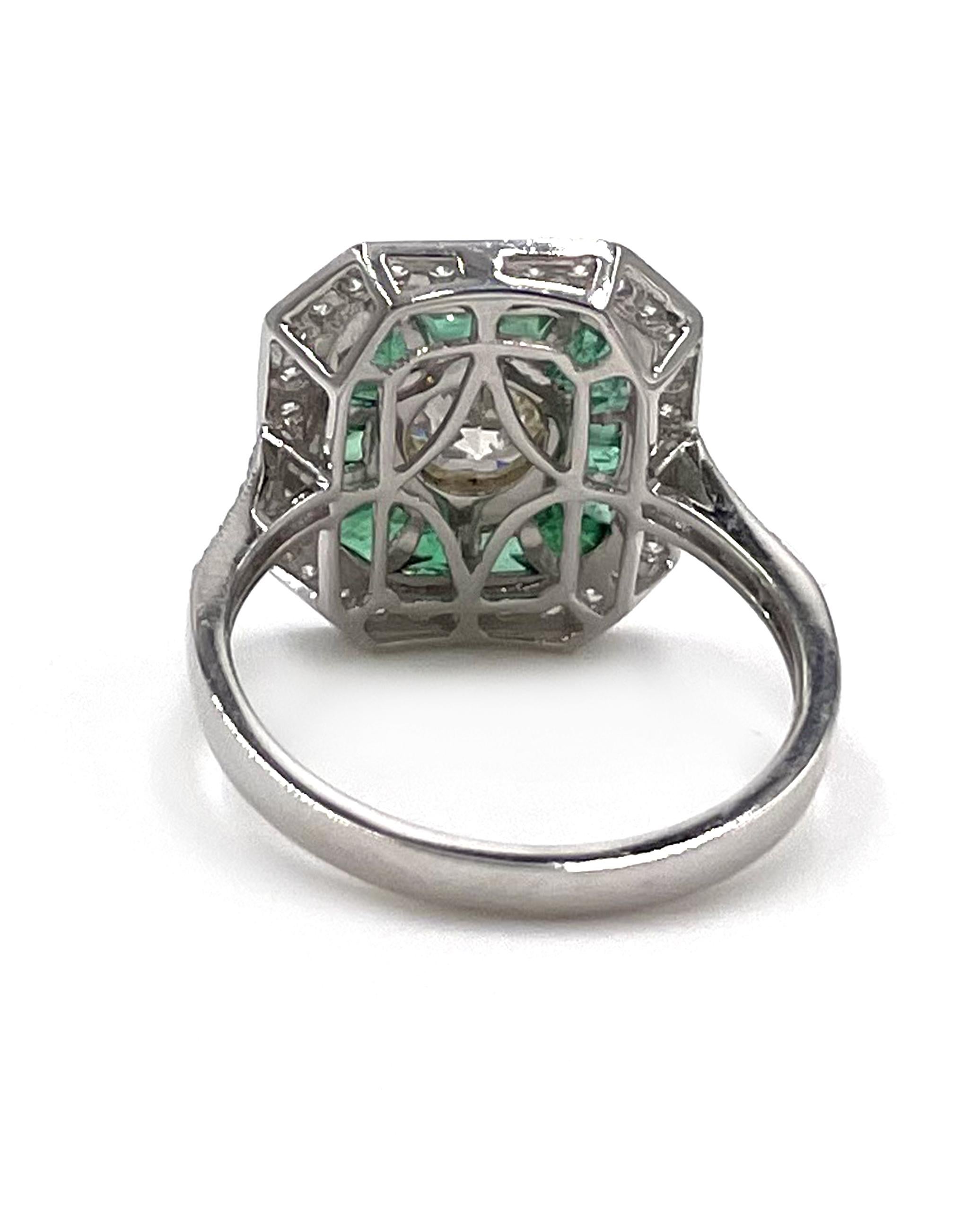 18K White Gold Art Deco Style Emerald and Diamond Ring In New Condition In Old Tappan, NJ