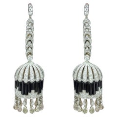 18K Weißgold Art Deco-Stil Onyx und Diamant Quaste Ohrringe