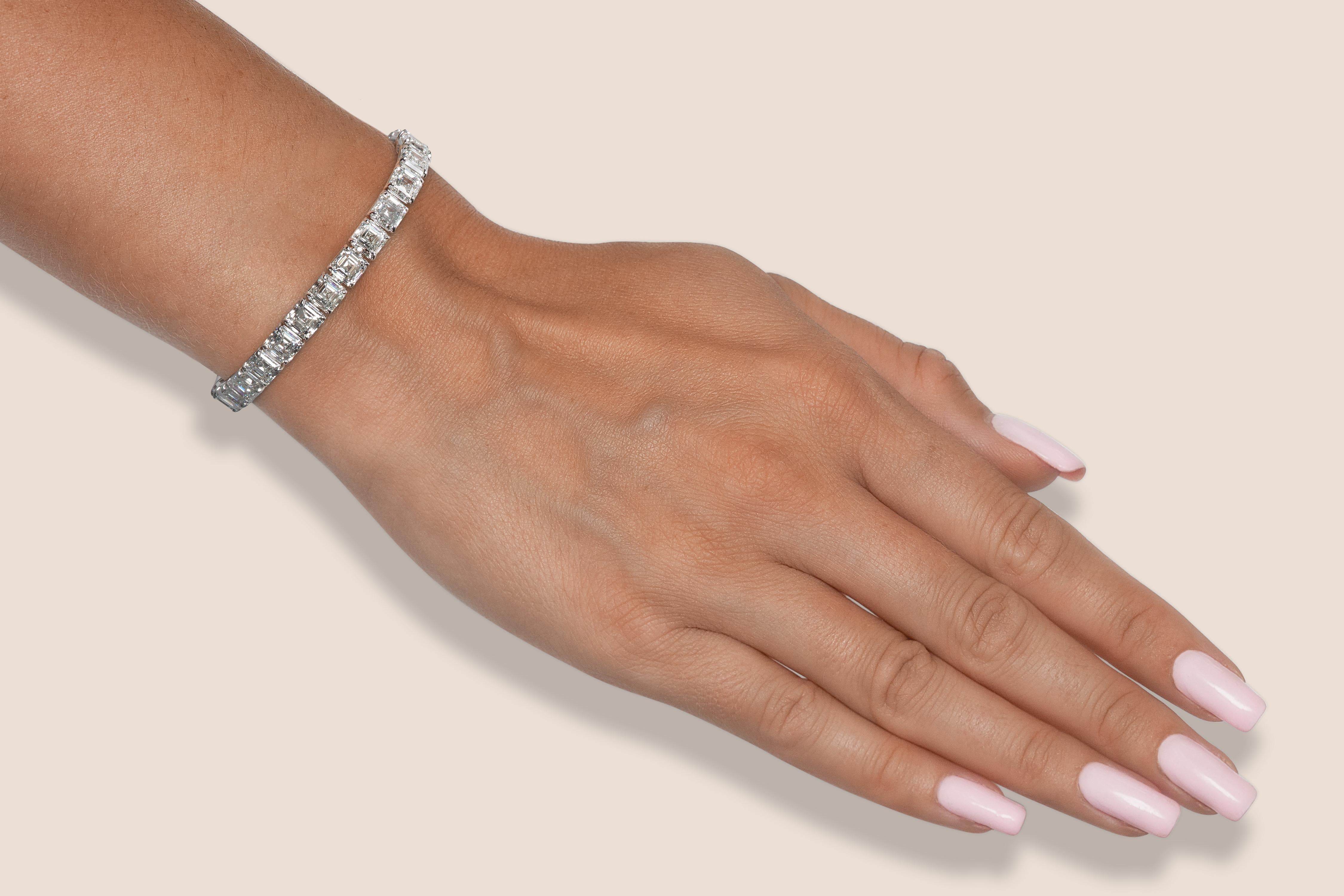 Modern 18K White Gold Asscher Cut Tennis Bracelet Tw:31.03 carat For Sale
