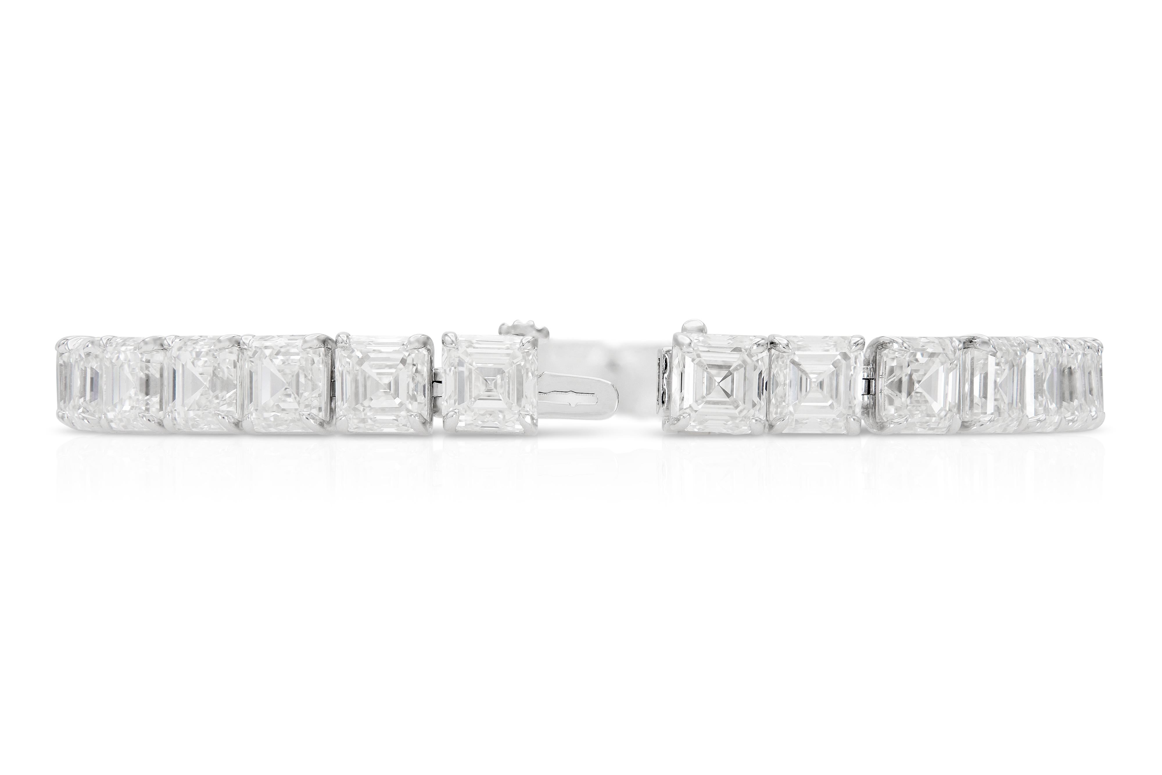 18K White Gold Asscher Cut Tennis Bracelet Tw:31.03 carat In New Condition For Sale In New York, NY