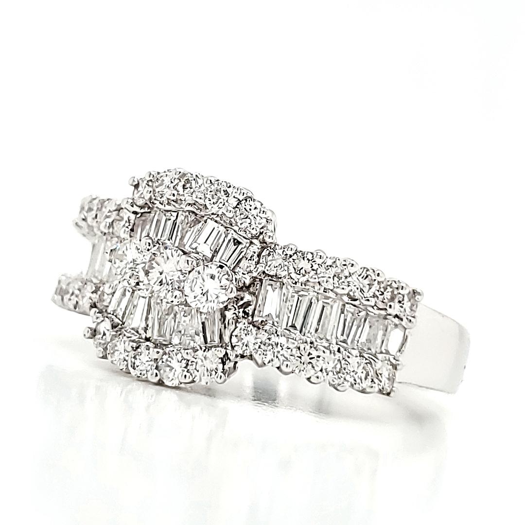 Contemporary 18k White Gold Baguette Cts 0.50 and Round Diamond Cts 0.54 Engagement Ring For Sale