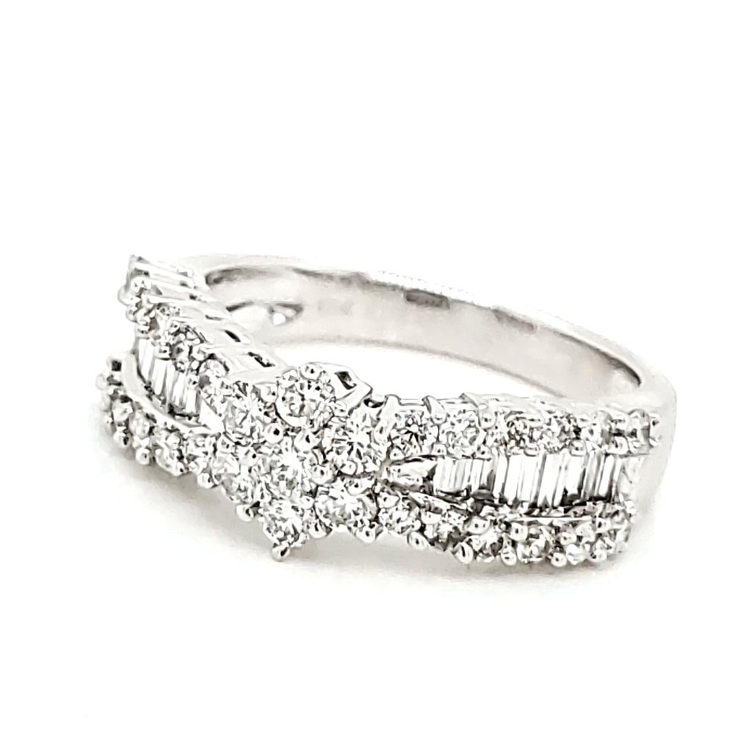 Round Cut 18k White Gold Baguette-Cut Cts 0.65 and Round Cts 0.53 Diamond Engagement Ring For Sale