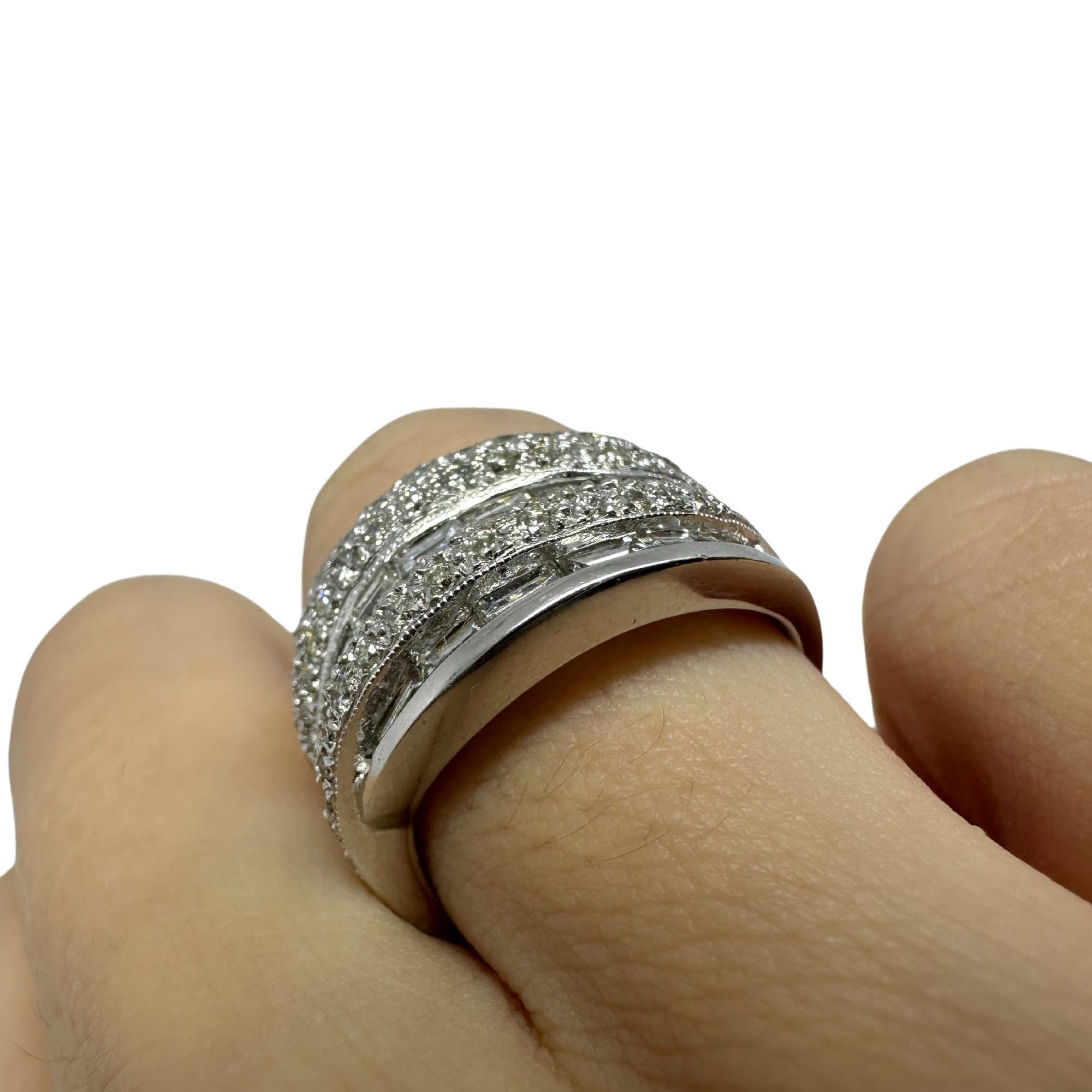 18K White Gold Baguette Cut Diamond Band Ring For Sale 4