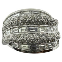 18K White Gold Baguette Cut Diamond Band Ring