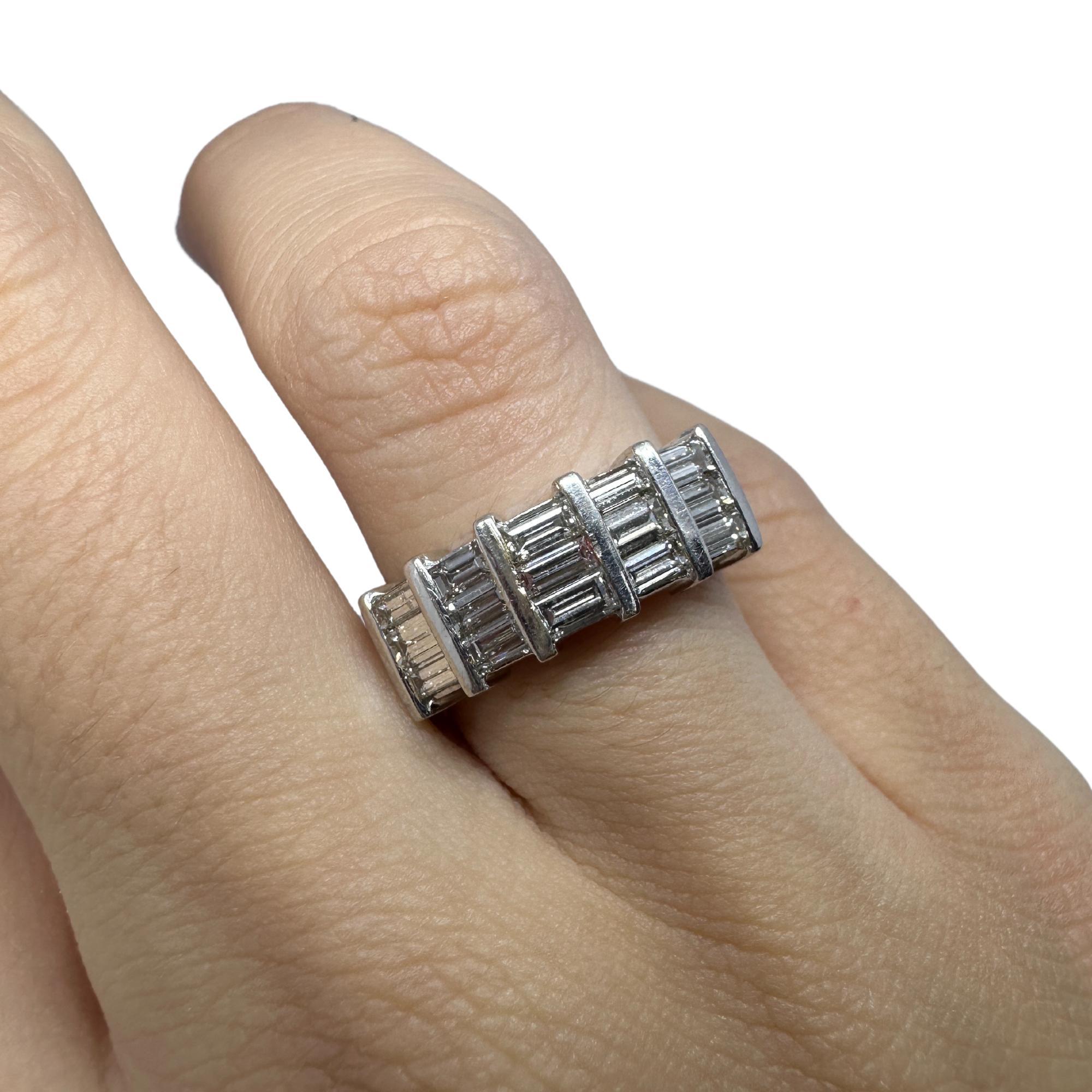18k White Gold Baguette Cut Diamond Wide Band Ring In Good Condition For Sale In New York, NY