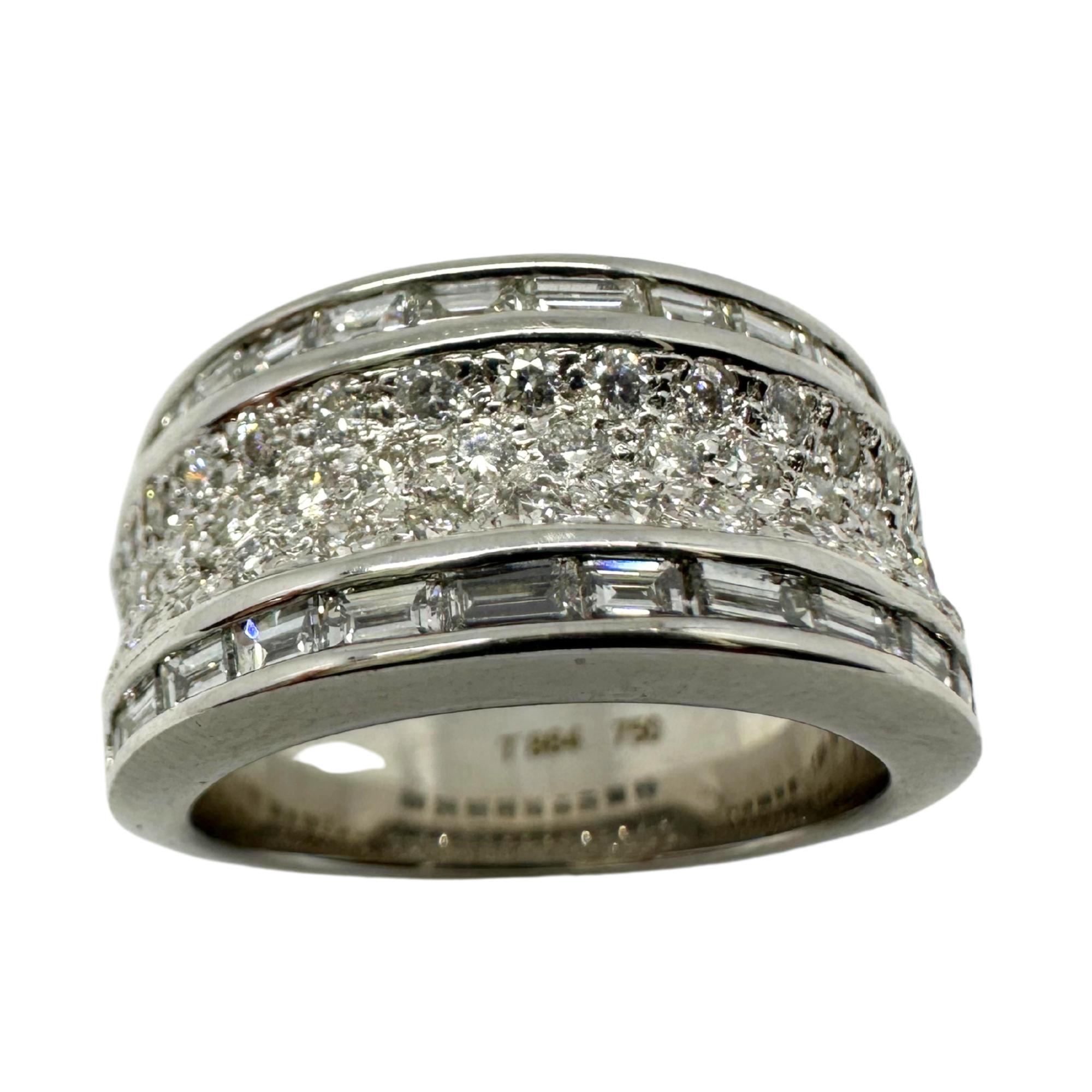 Women's 18K White Gold Baguette Cut Diamond Wide Band Ring For Sale