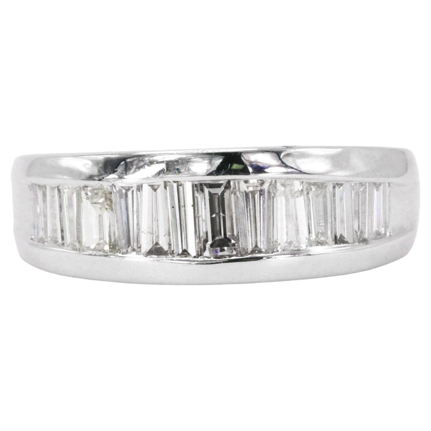 Bracelet en or blanc 18k diamant naturel taille baguette en vente