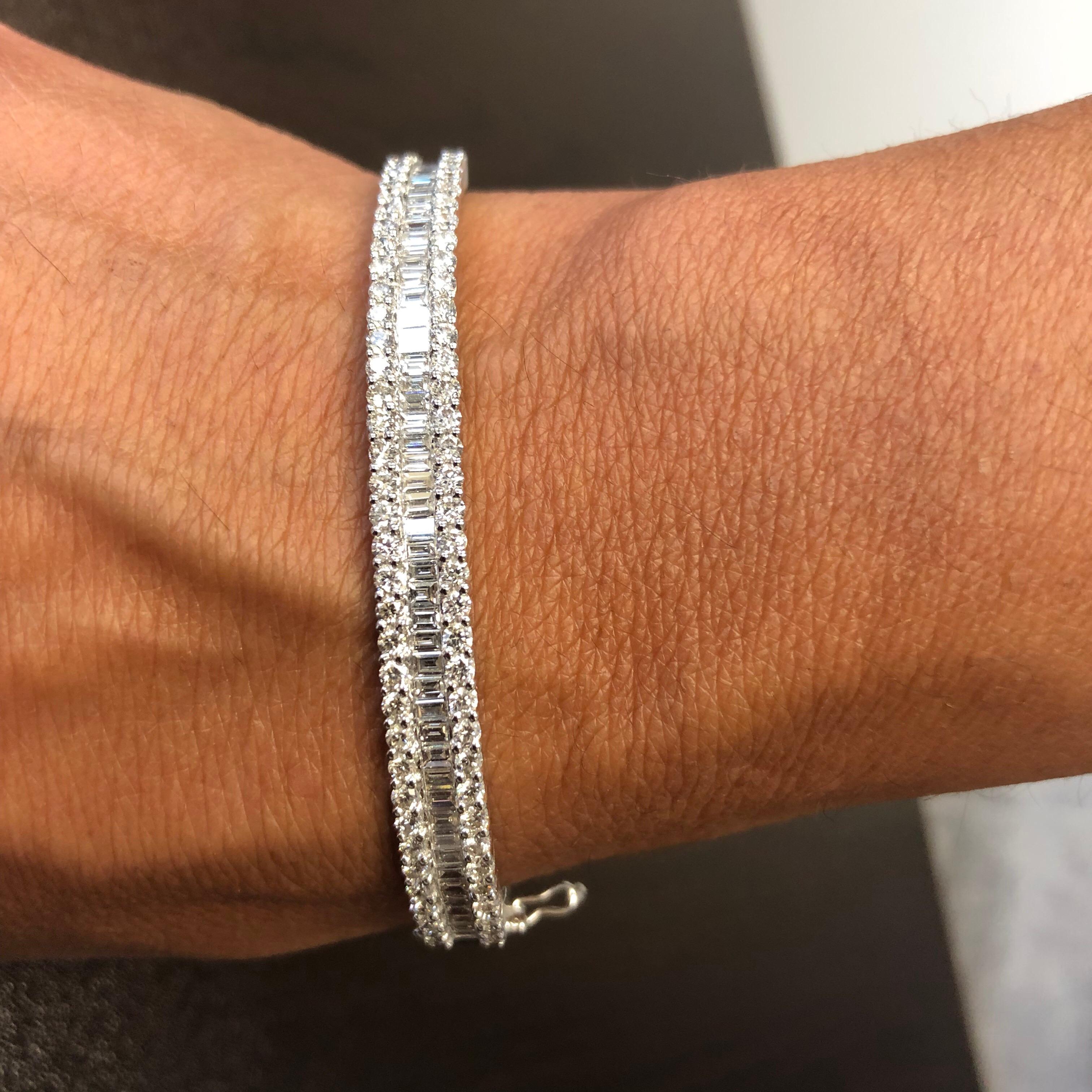 Modern 18 Karat White Gold Baguette Diamond Bangle For Sale