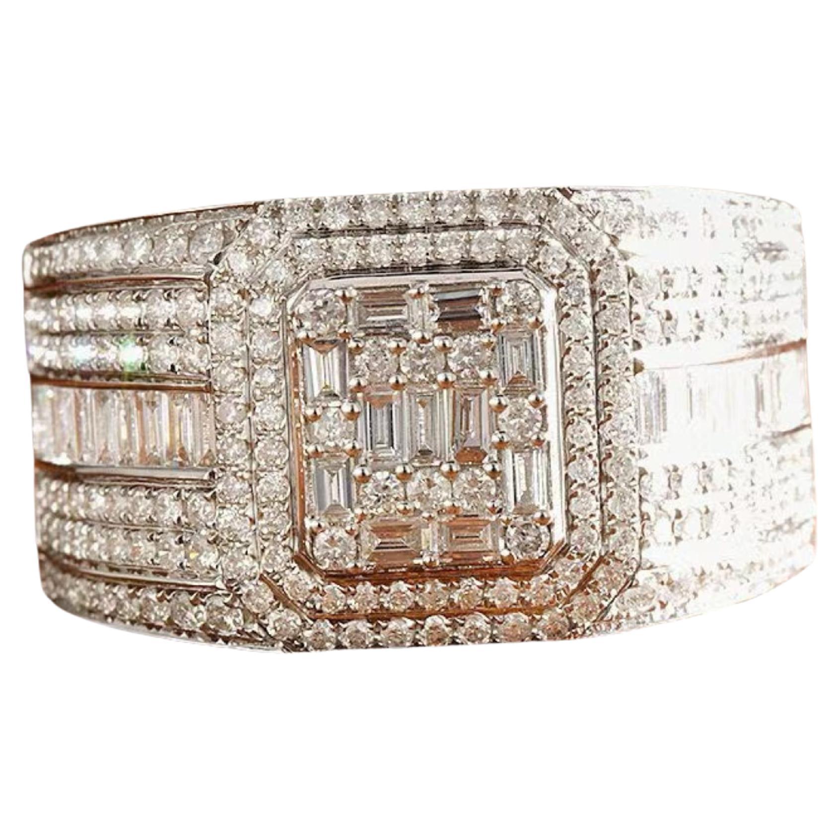 18K White Gold Baguette Diamond Ring