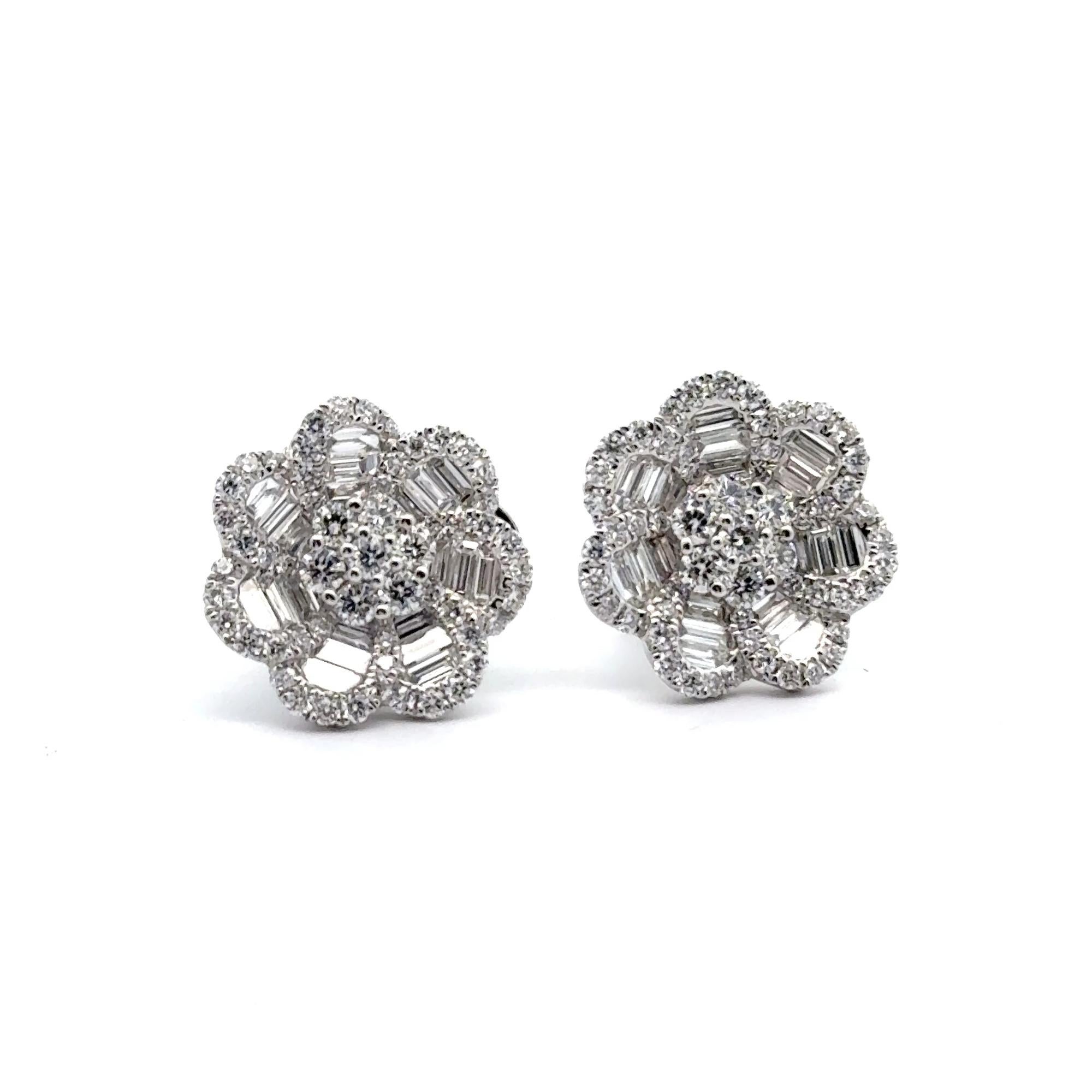 Taglio baguette 18K White Gold Baguette & Round Diamond Floral Cluster Earrings – 2.39CTS in vendita