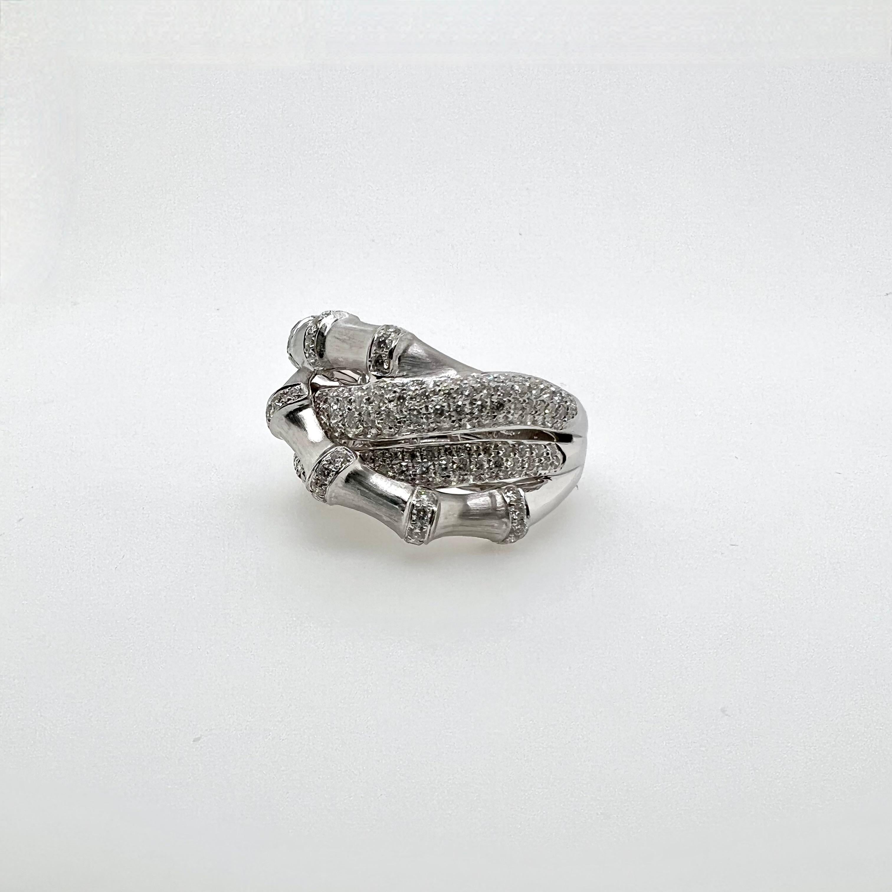 18k White Gold Bamboo Style Diamond Cocktail Ring Band In New Condition For Sale In Carrollton, TX