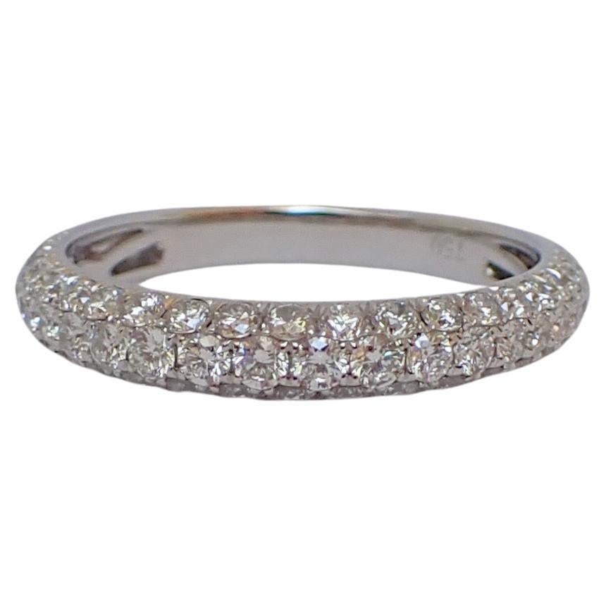 18K White Gold Band Ring with 0.98 Carat of Diamond For Sale
