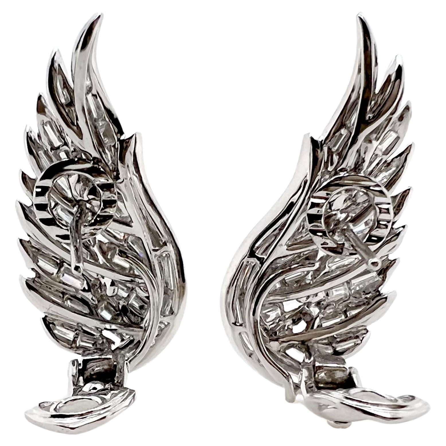 18k White Gold Beautiful Handmade Angel Wing Earrings In New Condition For Sale In Carrollton, TX