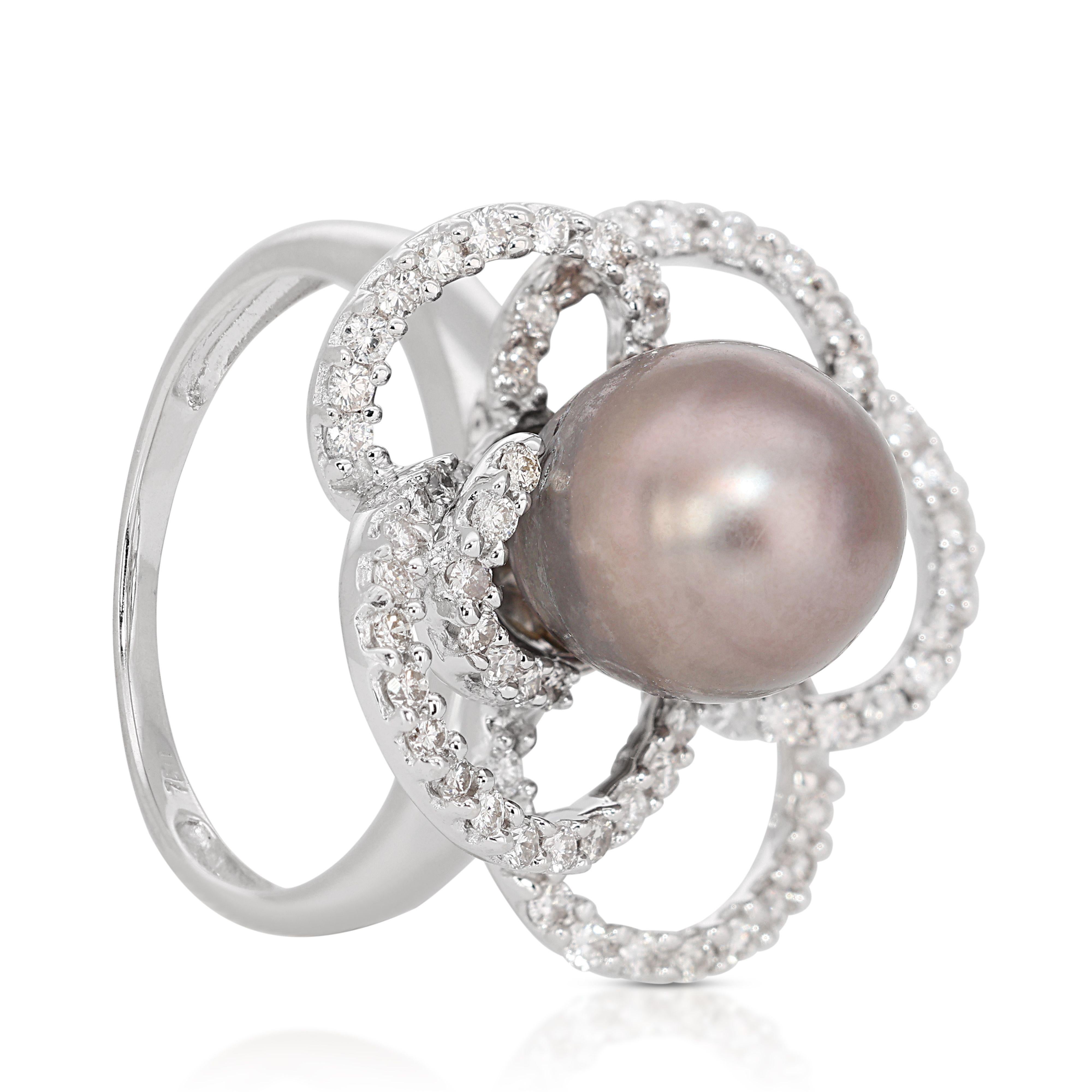18K White Gold Beauty with 0.60ct Diamonds and Pearl Ring For Sale 2