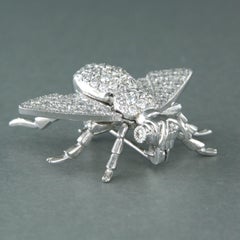 18k White Gold Bee Brooch with 1.45ct Brilliant Cut Diamonds