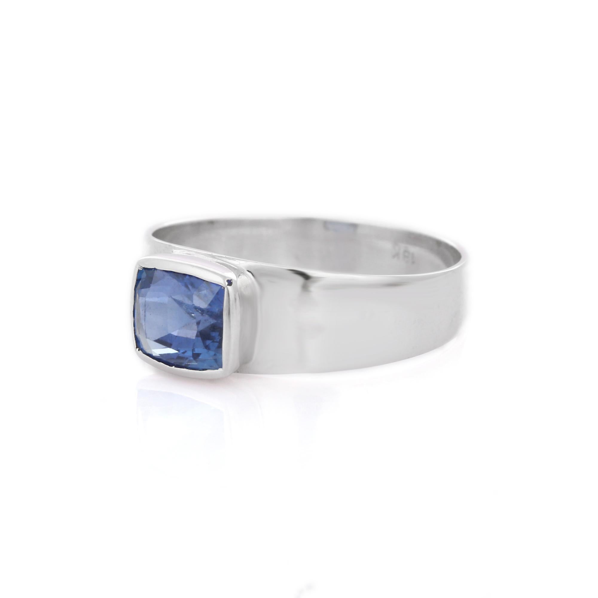 For Sale:  Faceted Natural Blue Sapphire Gemstone Ring 18k Solid White Gold Unisex Ring 2