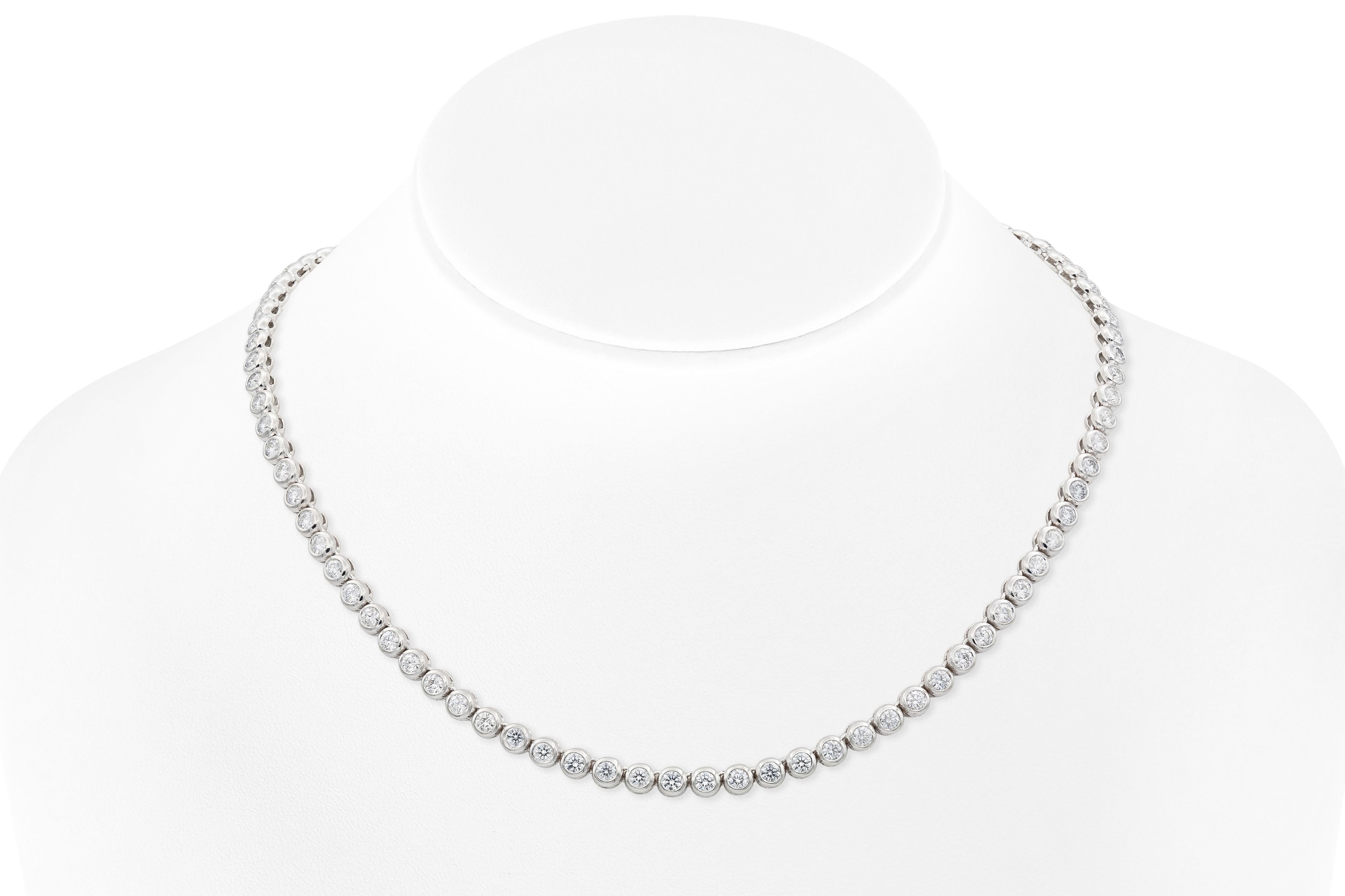 Collier en or blanc 18K avec 93 diamants ronds de taille brillant de couleur D et de pureté VVS1 pesant au total 7.73 carats, 16 pouces.

L'exposition est disponible à notre bureau de vente en gros de New York, sur rendez-vous uniquement. 
Nous