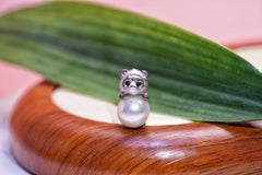 18K White Gold Black Agate Panda Pendant